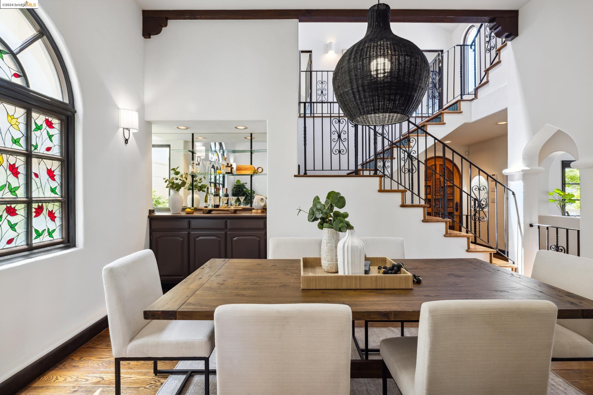 5866 Buena Vista Ave