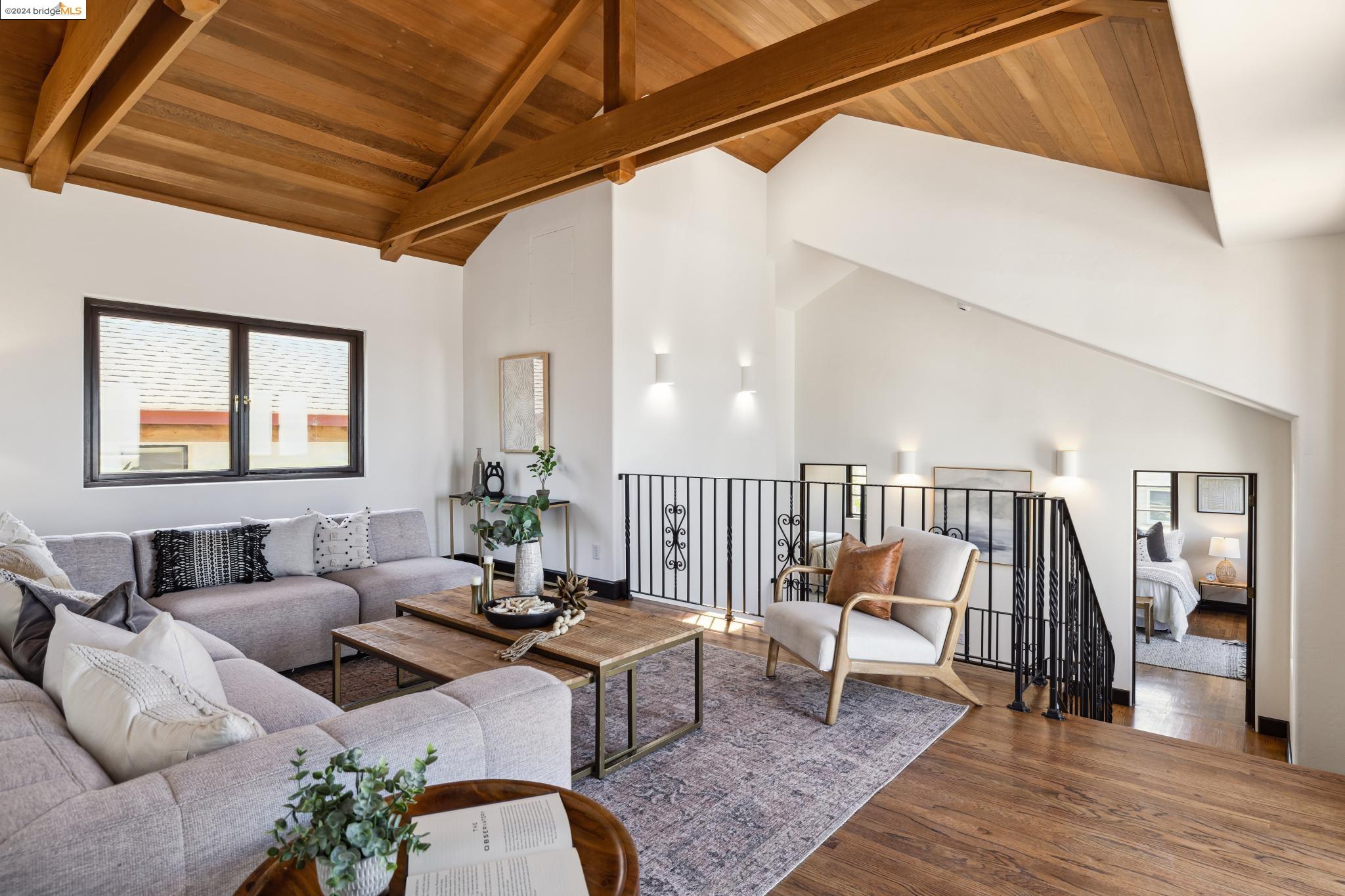 5866 Buena Vista Ave