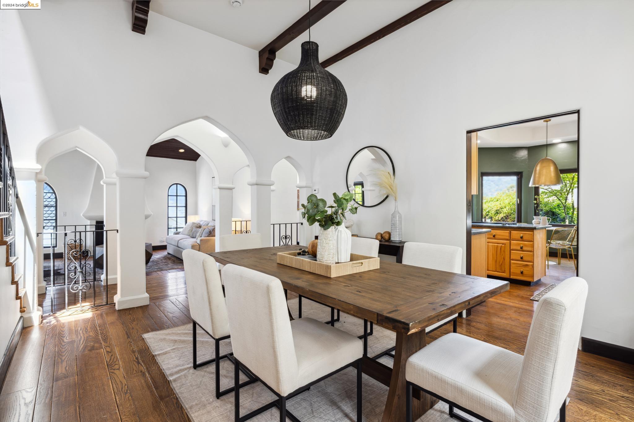 5866 Buena Vista Ave