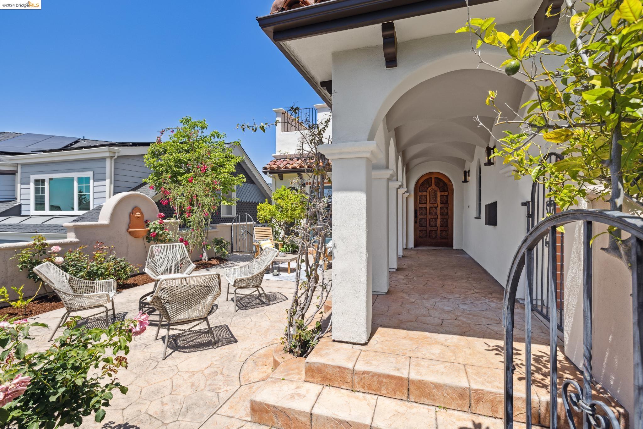 5866 Buena Vista Ave