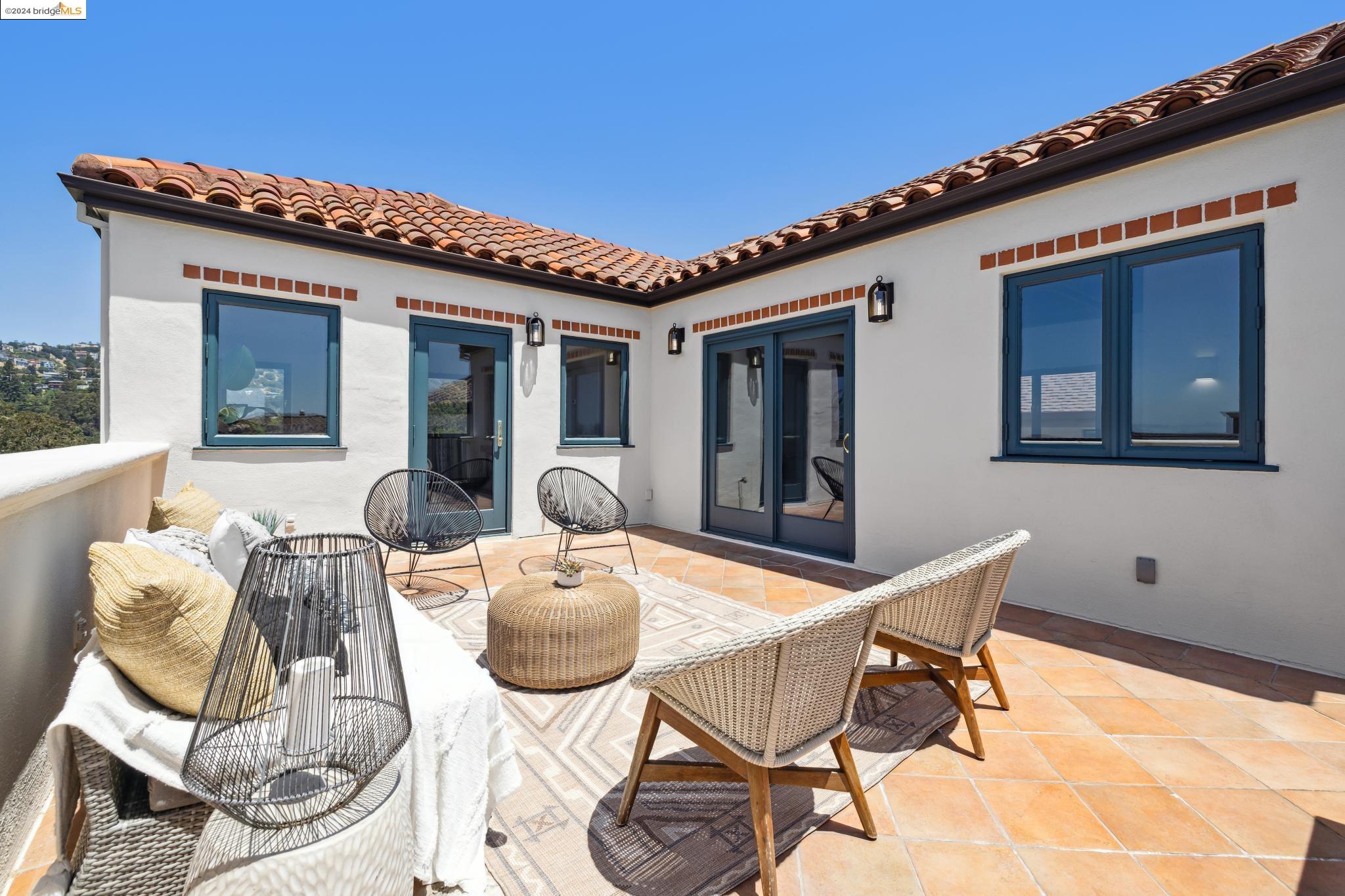 5866 Buena Vista Ave