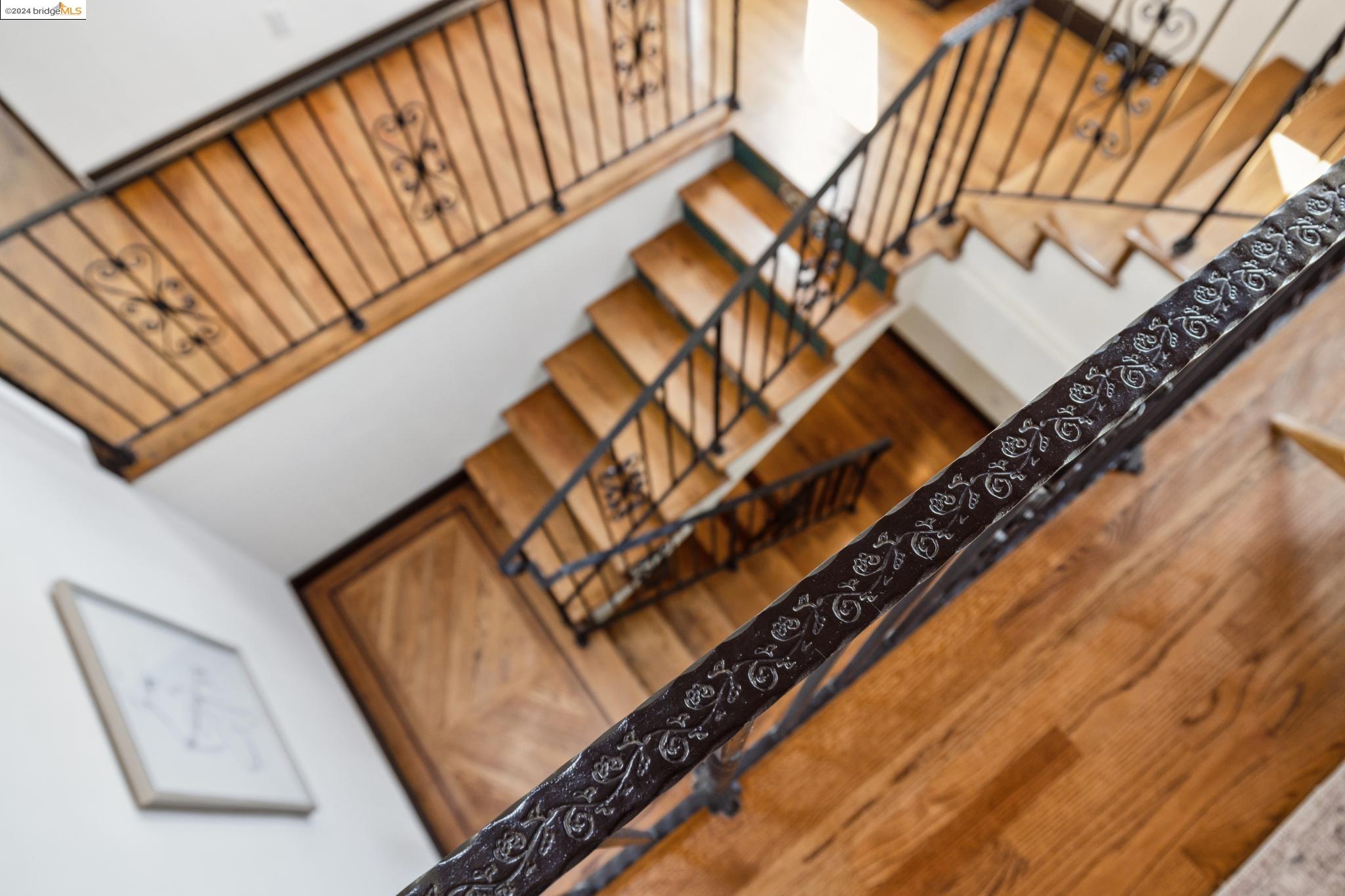 5866 Buena Vista Ave