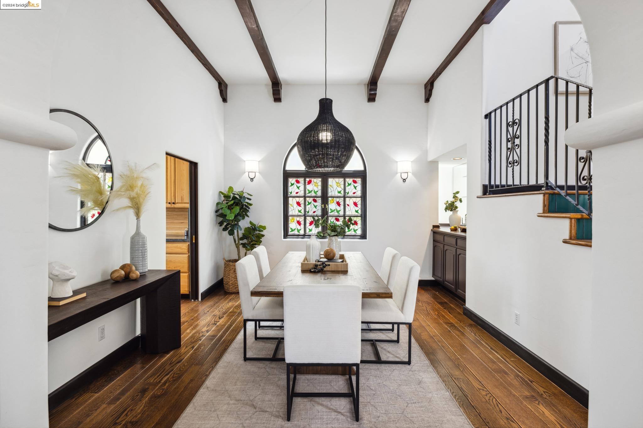 5866 Buena Vista Ave