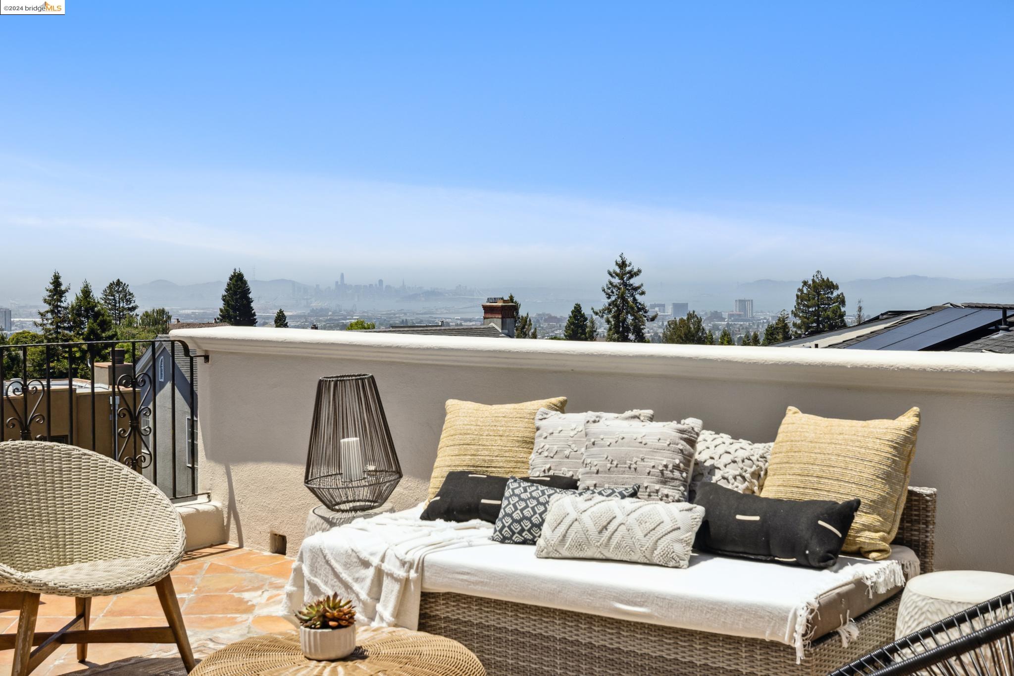 5866 Buena Vista Ave