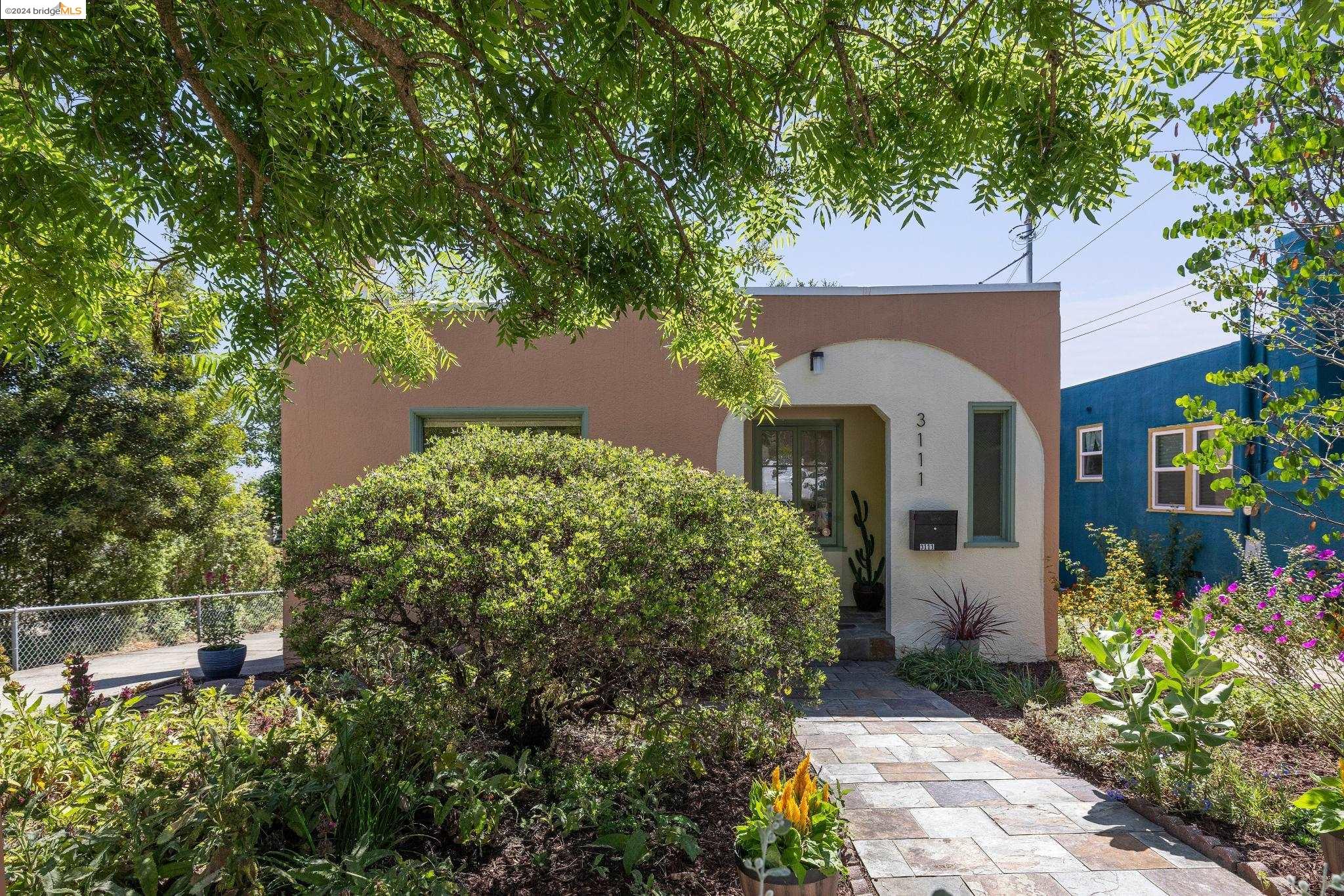 3111 California St