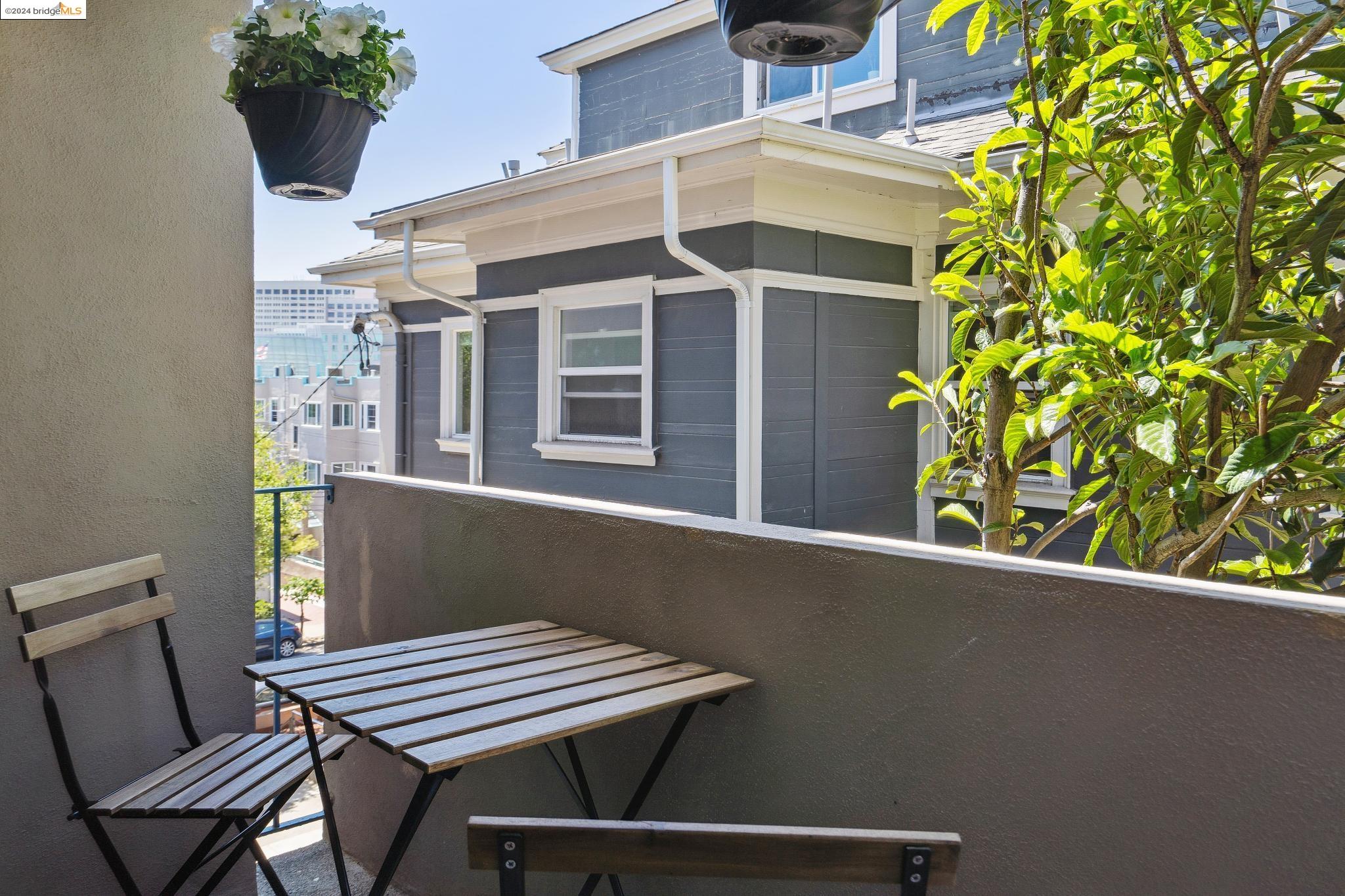 280 Park View Ter