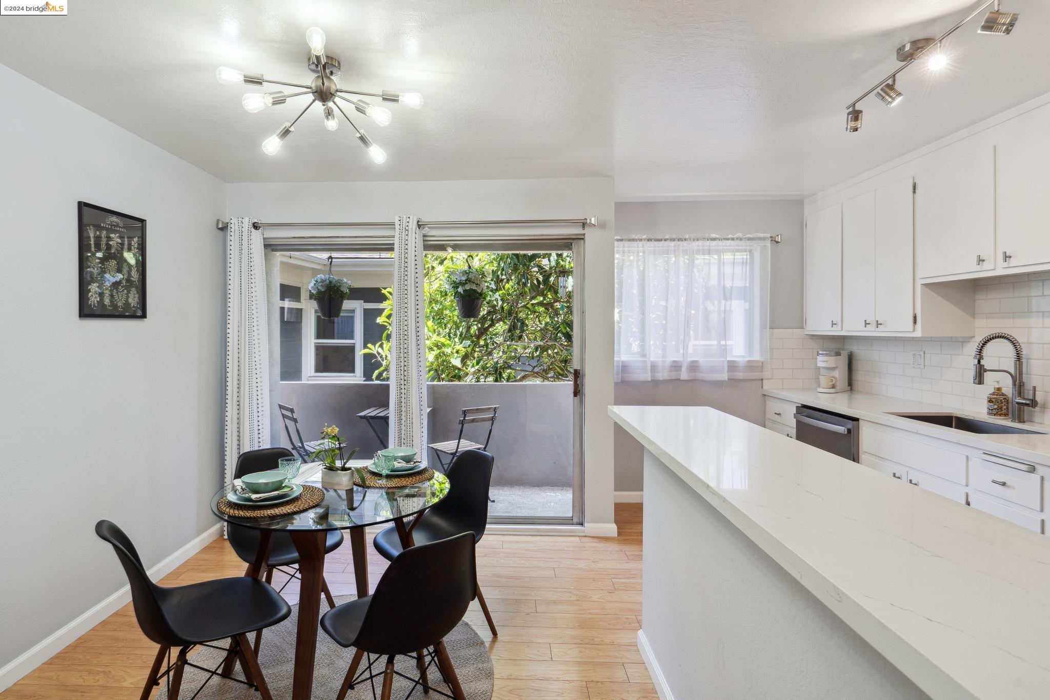 280 Park View Ter