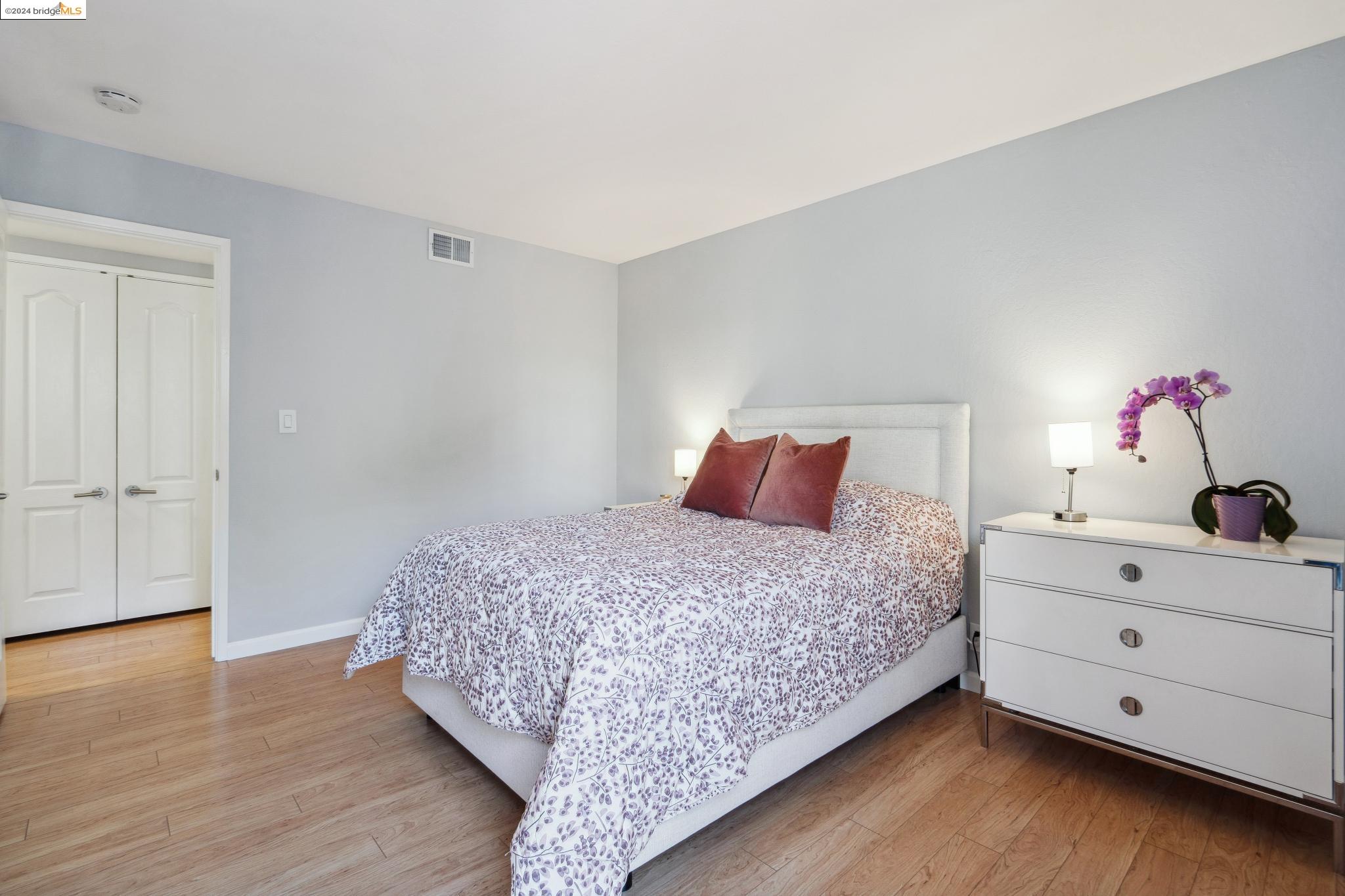 280 Park View Ter