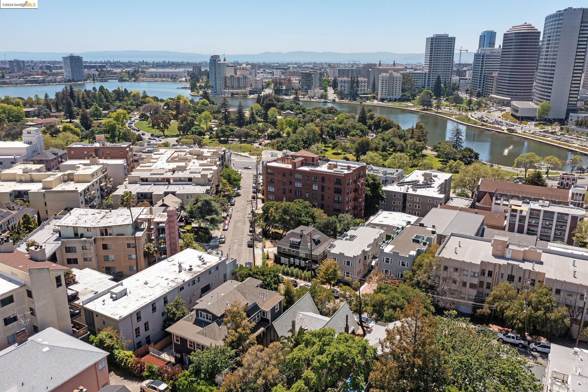 280 Park View Ter