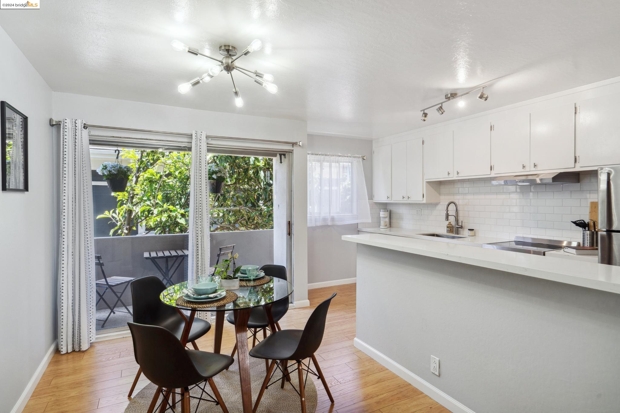280 Park View Ter