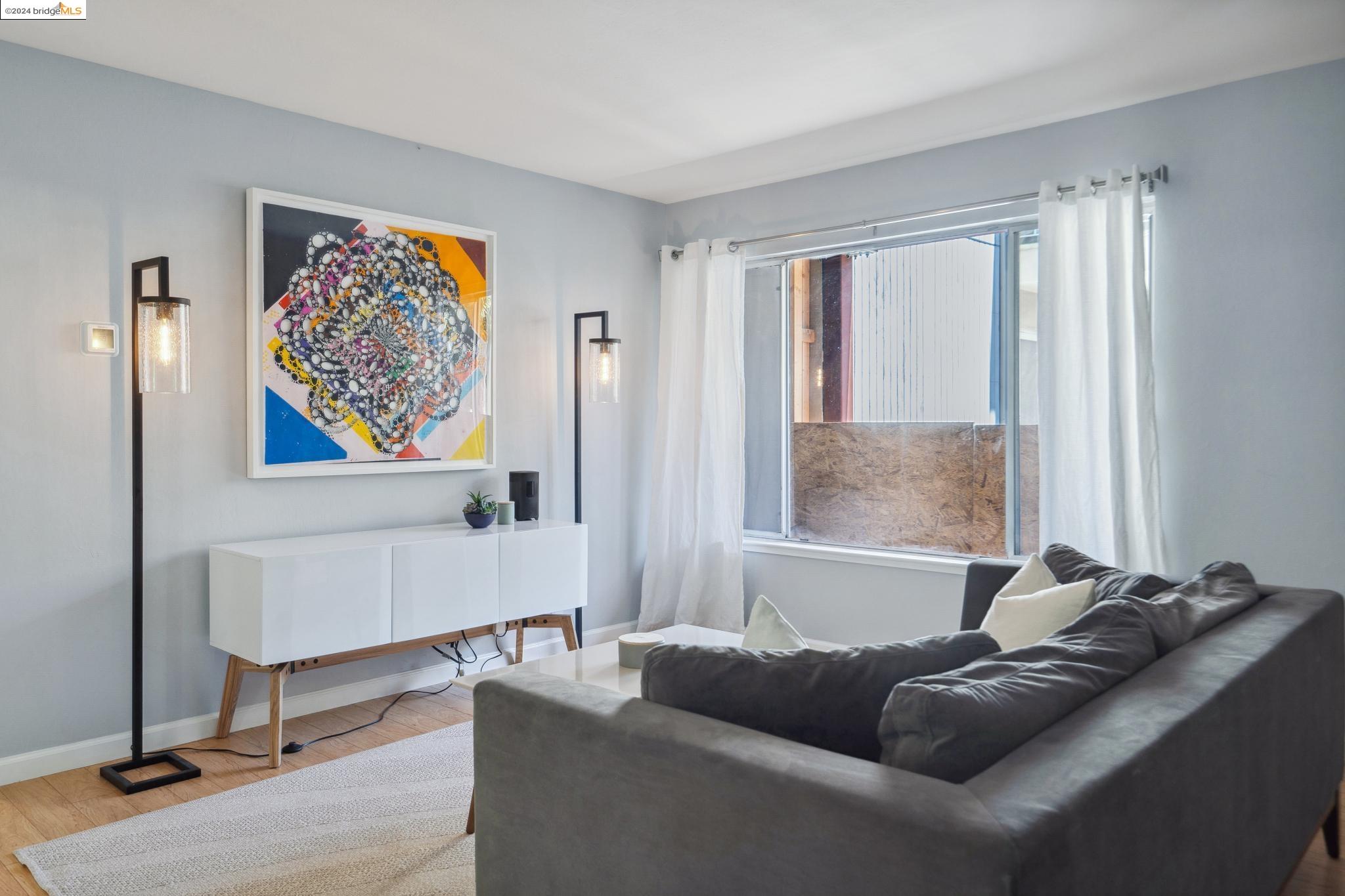 280 Park View Ter