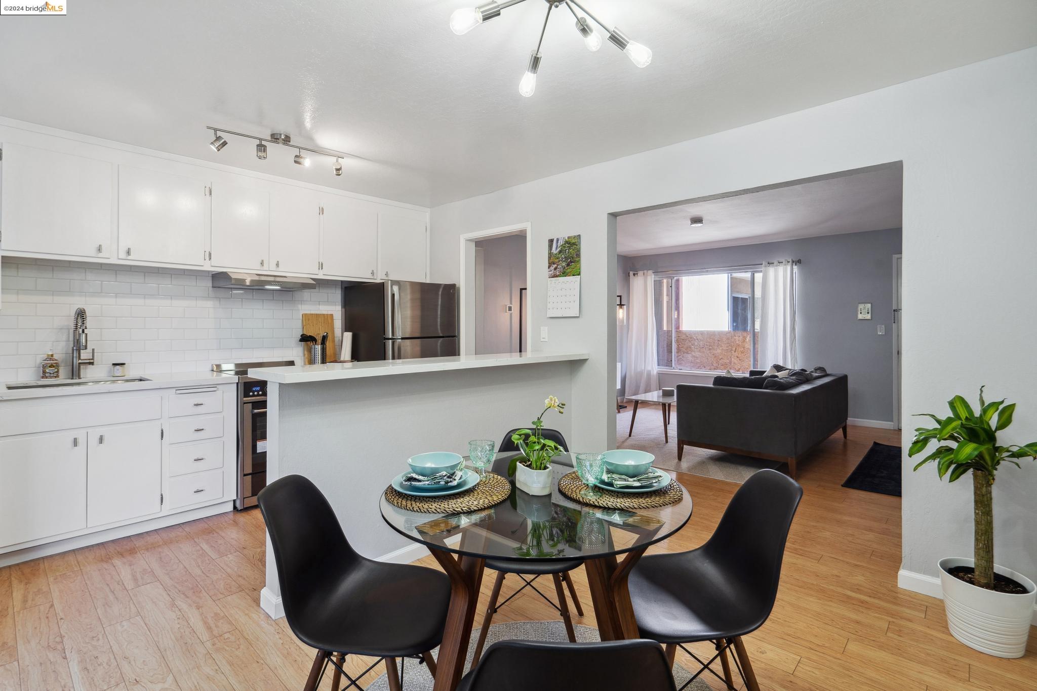 280 Park View Ter