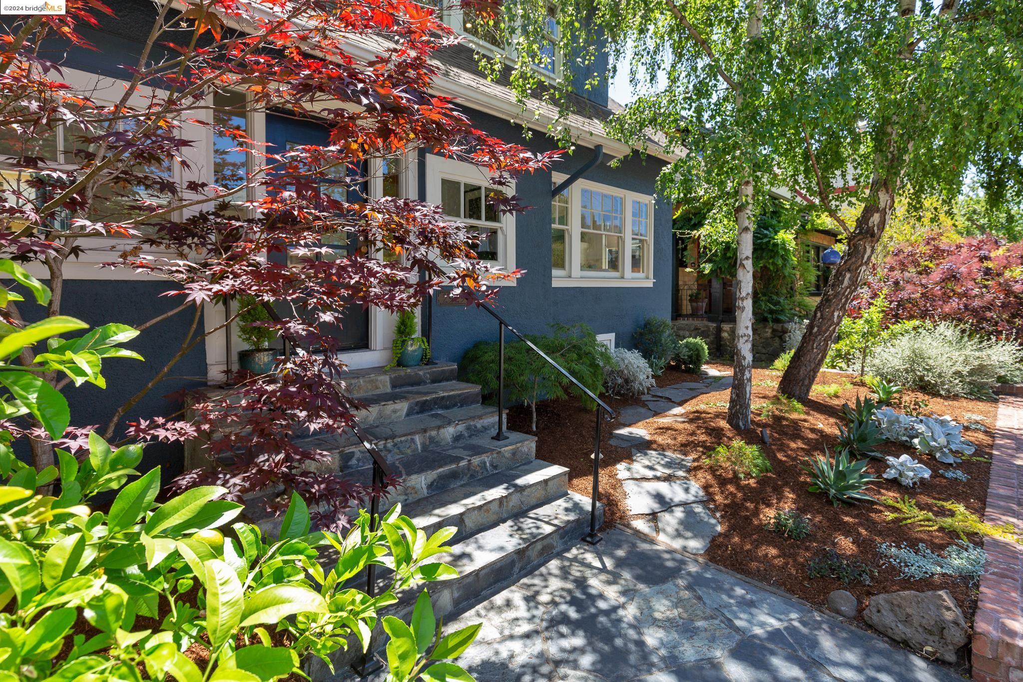 2929 Linden Ave