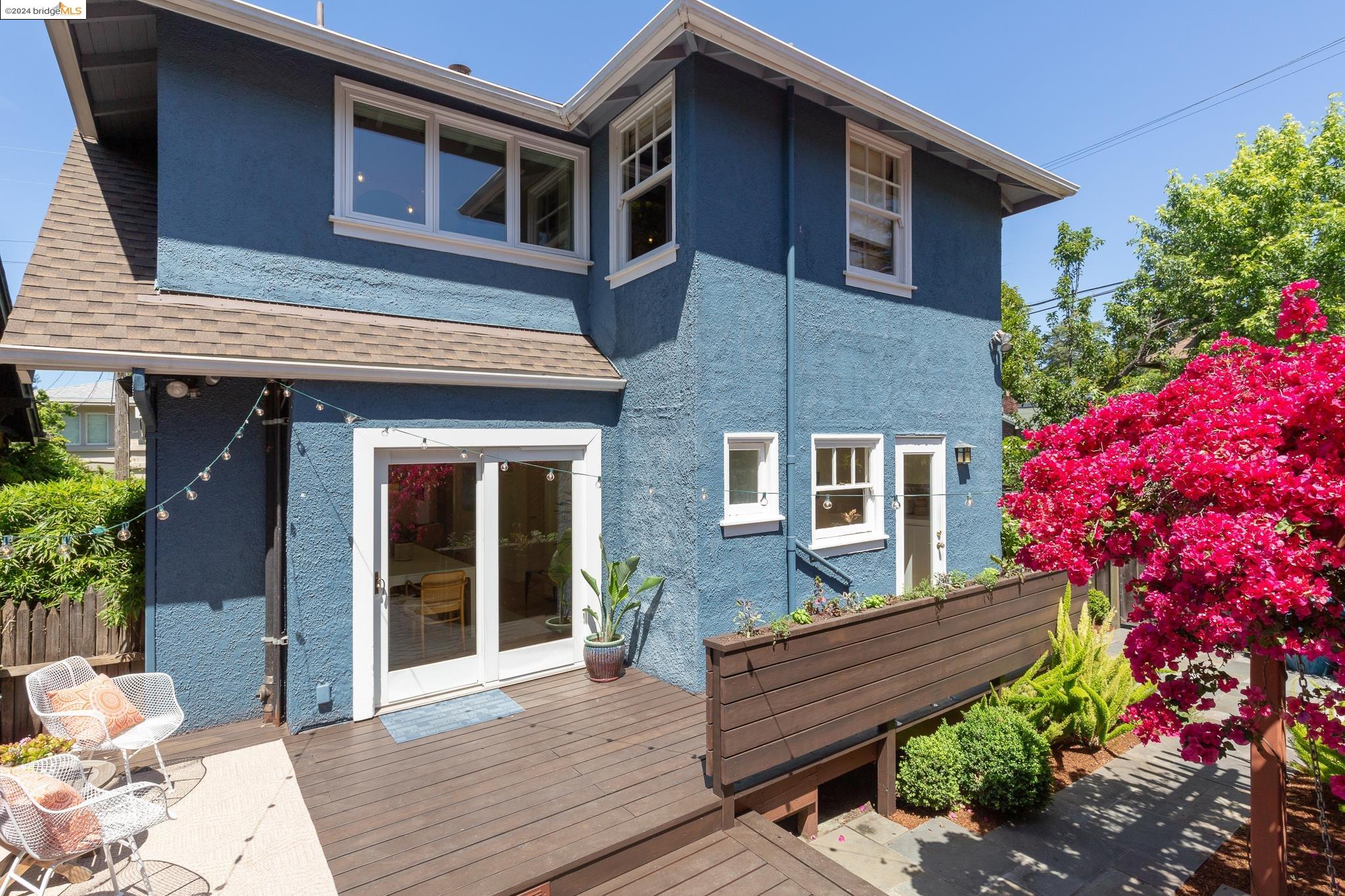 2929 Linden Ave
