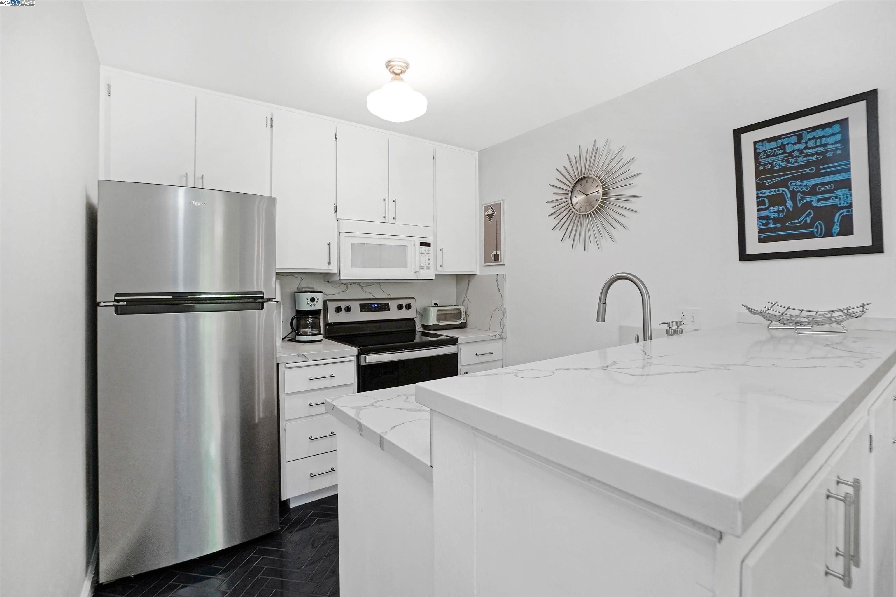 377 Palm Avenue # 201