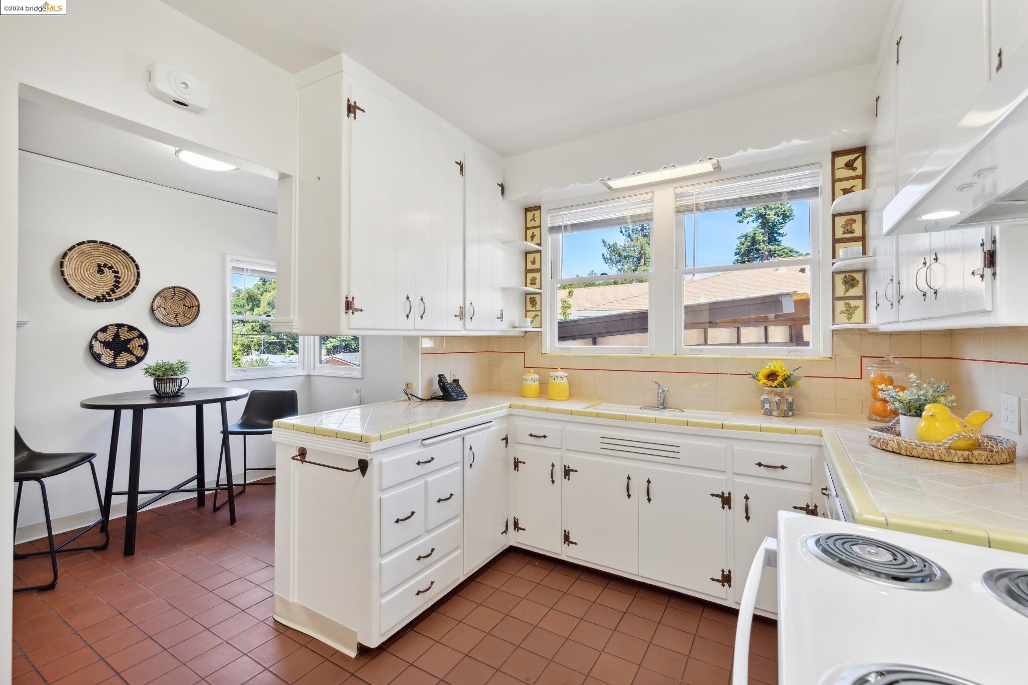 4001 Fruitvale Ave