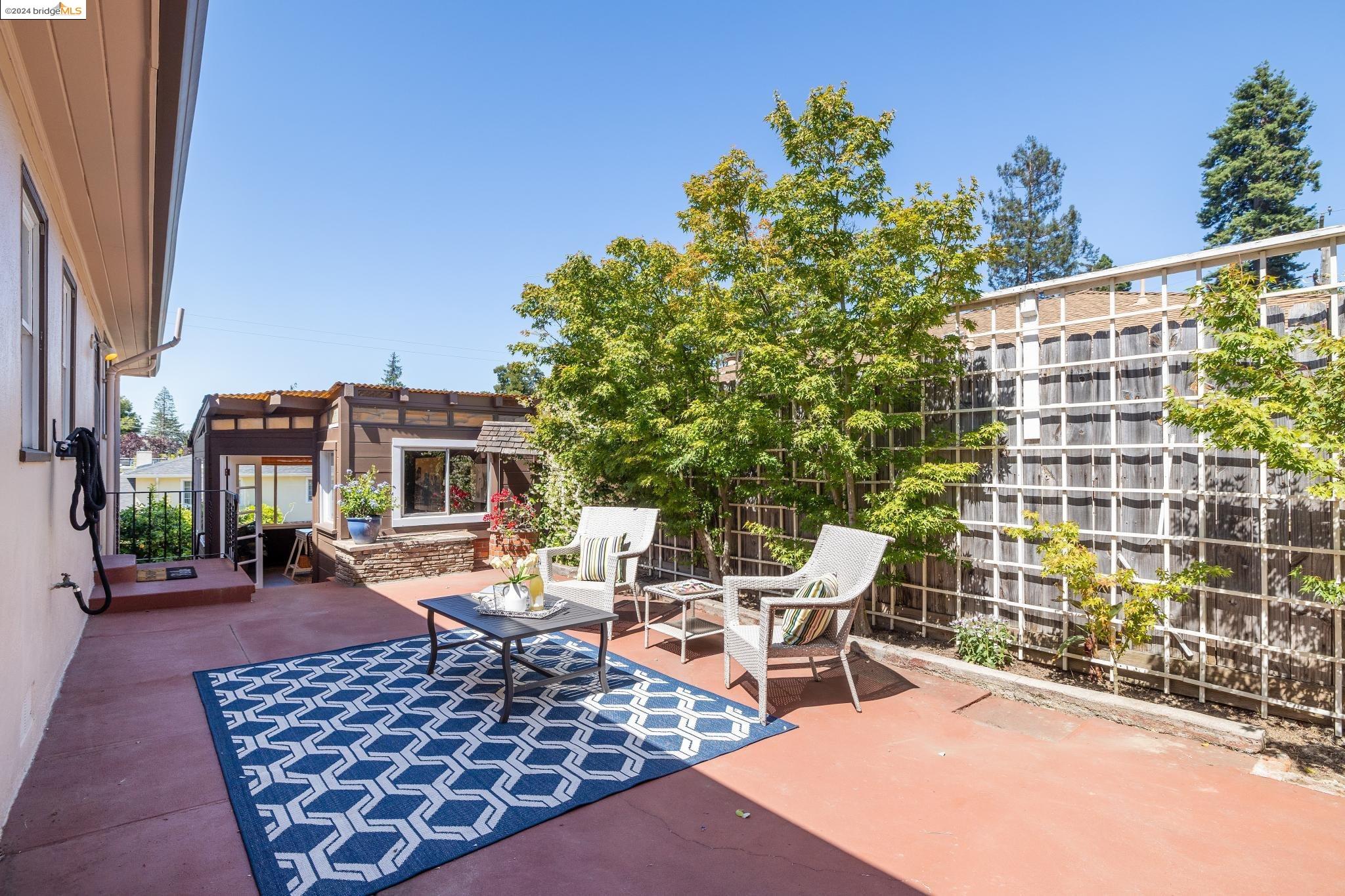 4001 Fruitvale Ave