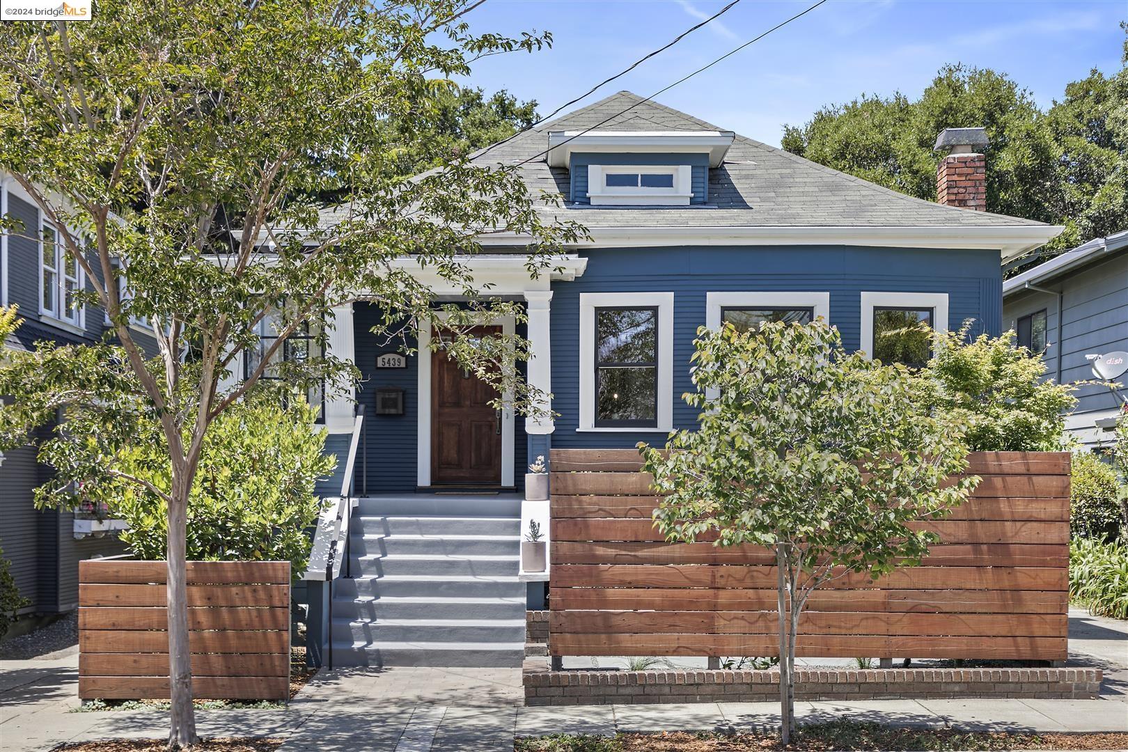 5439 Locksley Ave