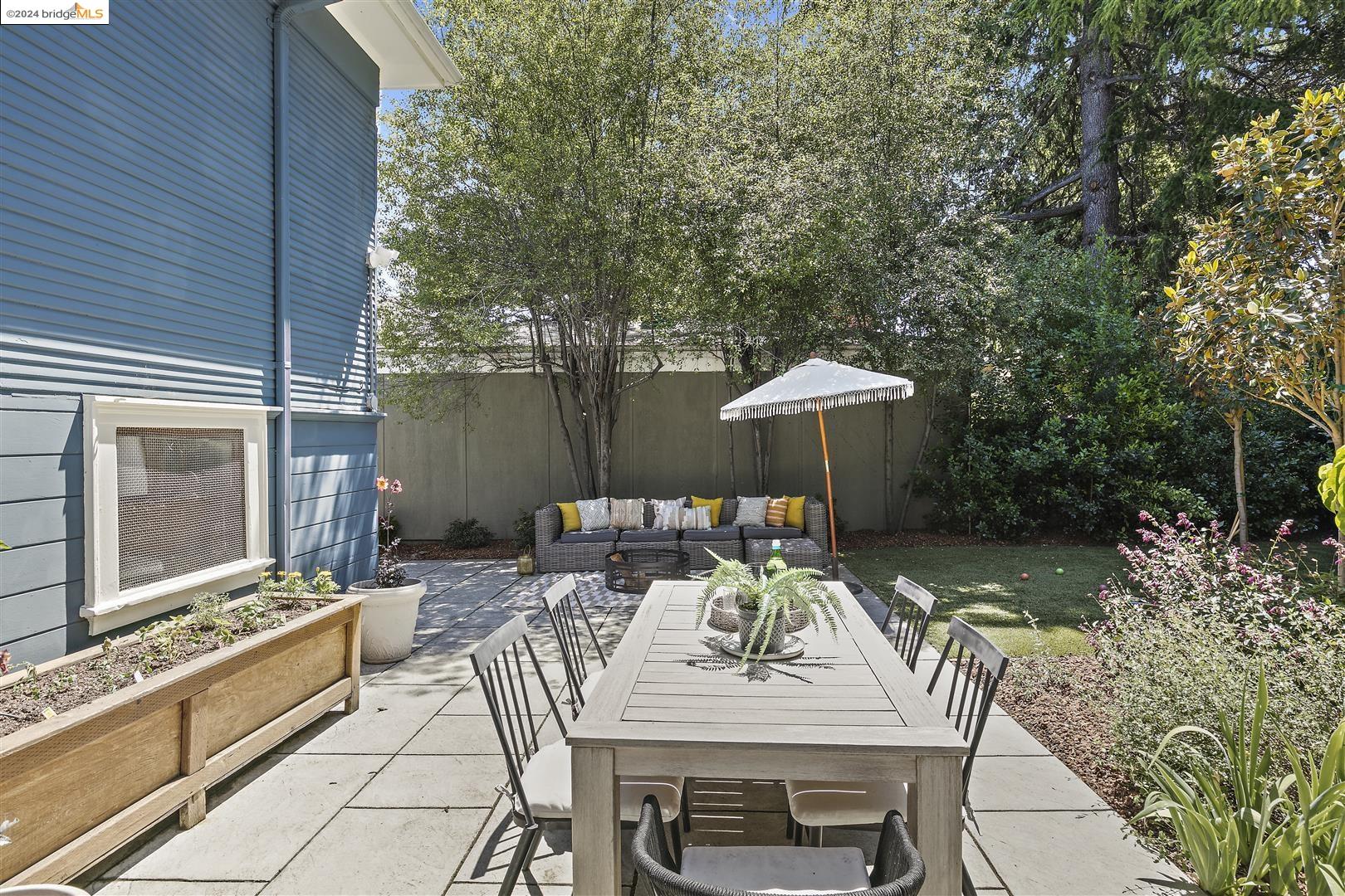 5439 Locksley Ave
