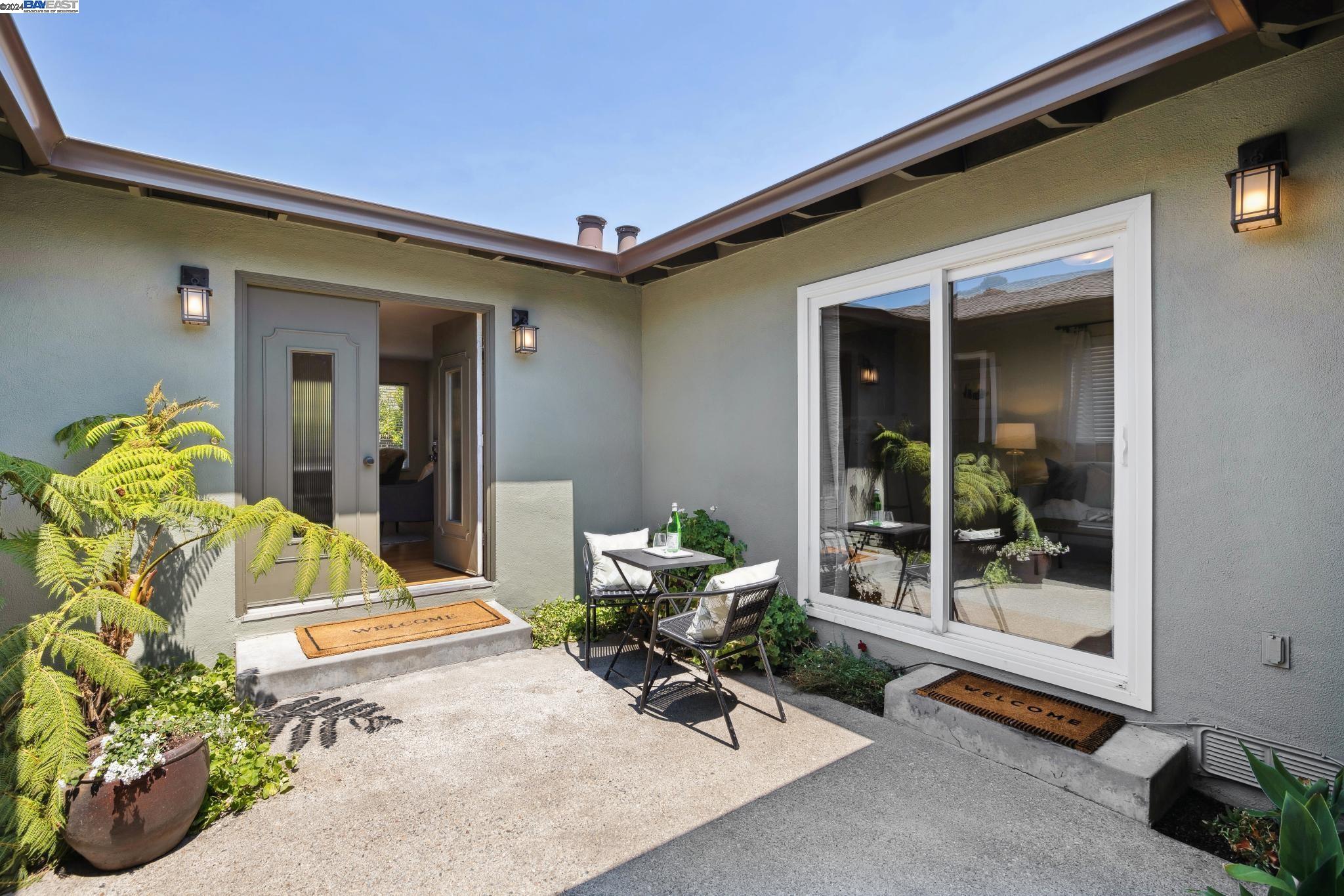 1053 Island Drive