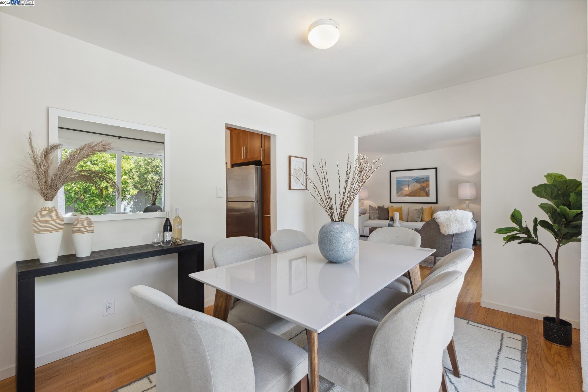 1053 Island Drive
