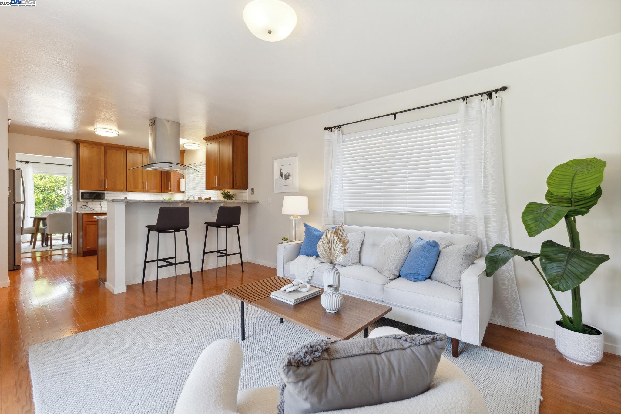 1053 Island Drive