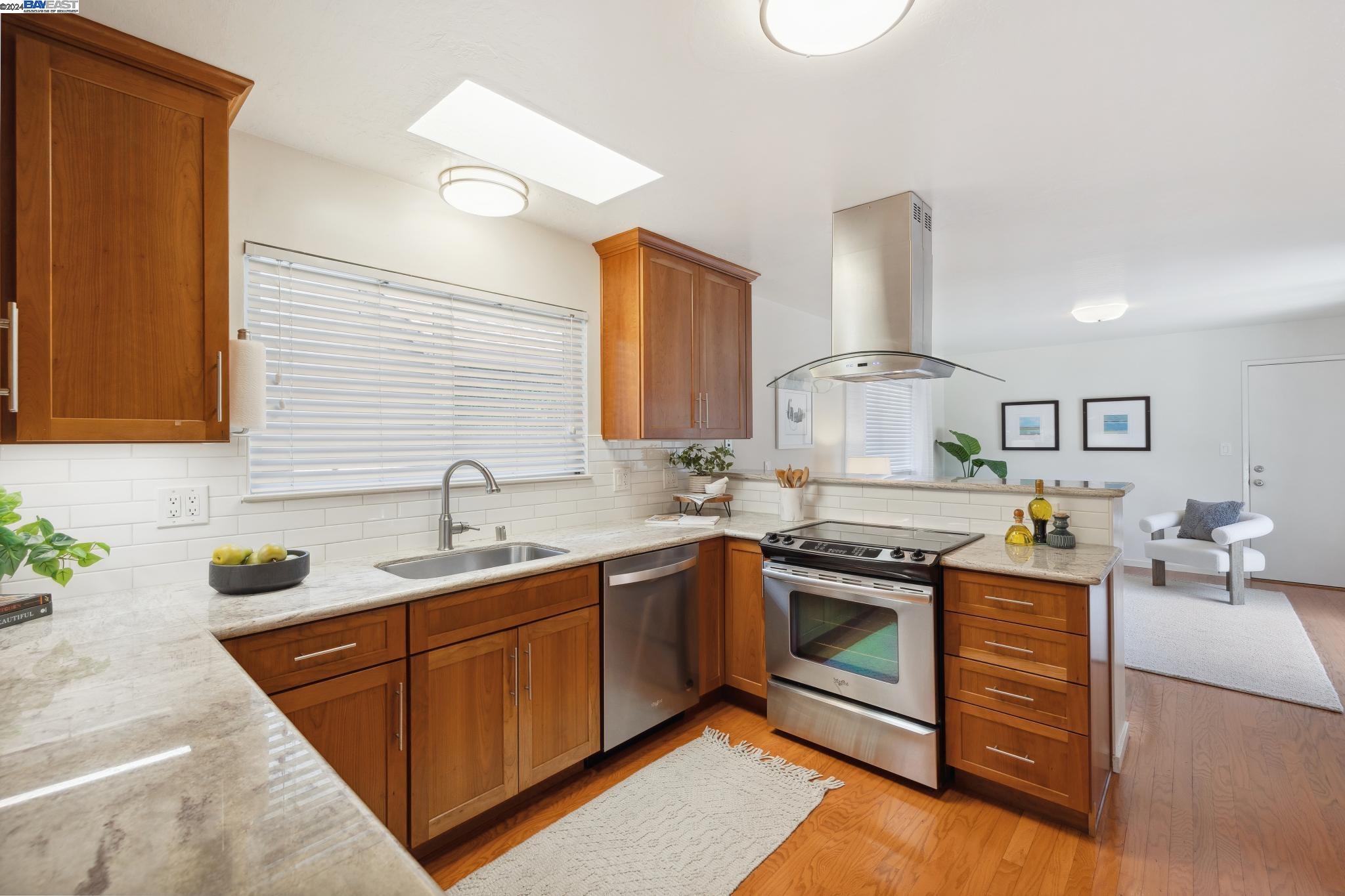 1053 Island Drive