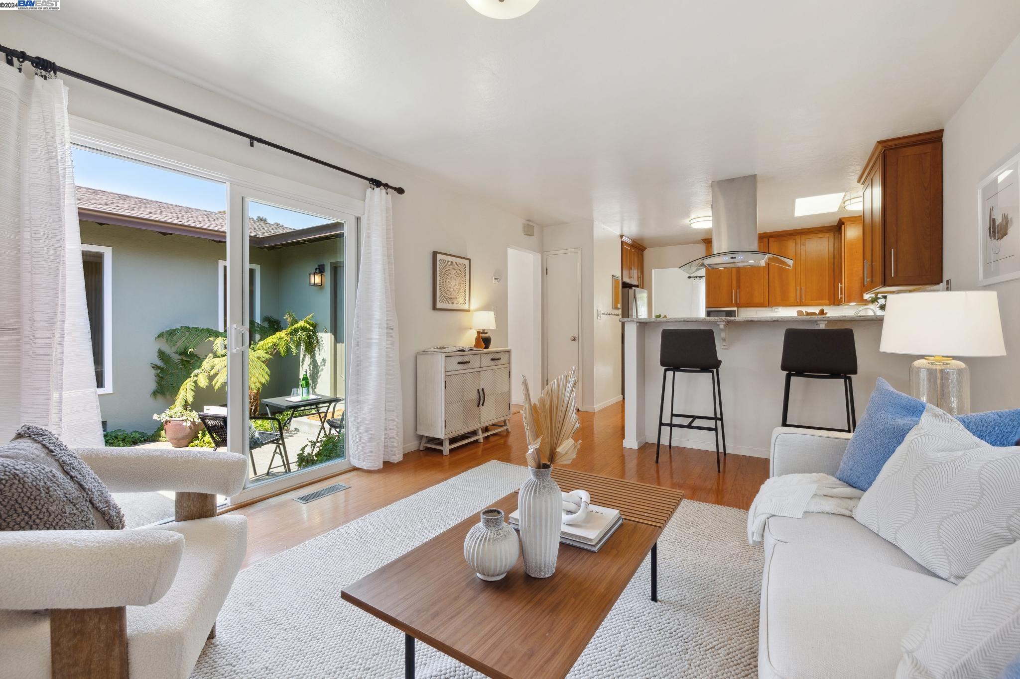 1053 Island Drive