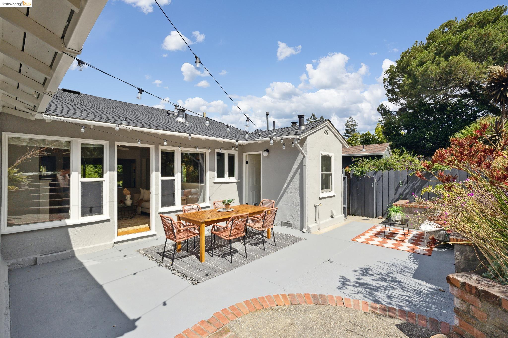 3056 Brookfield