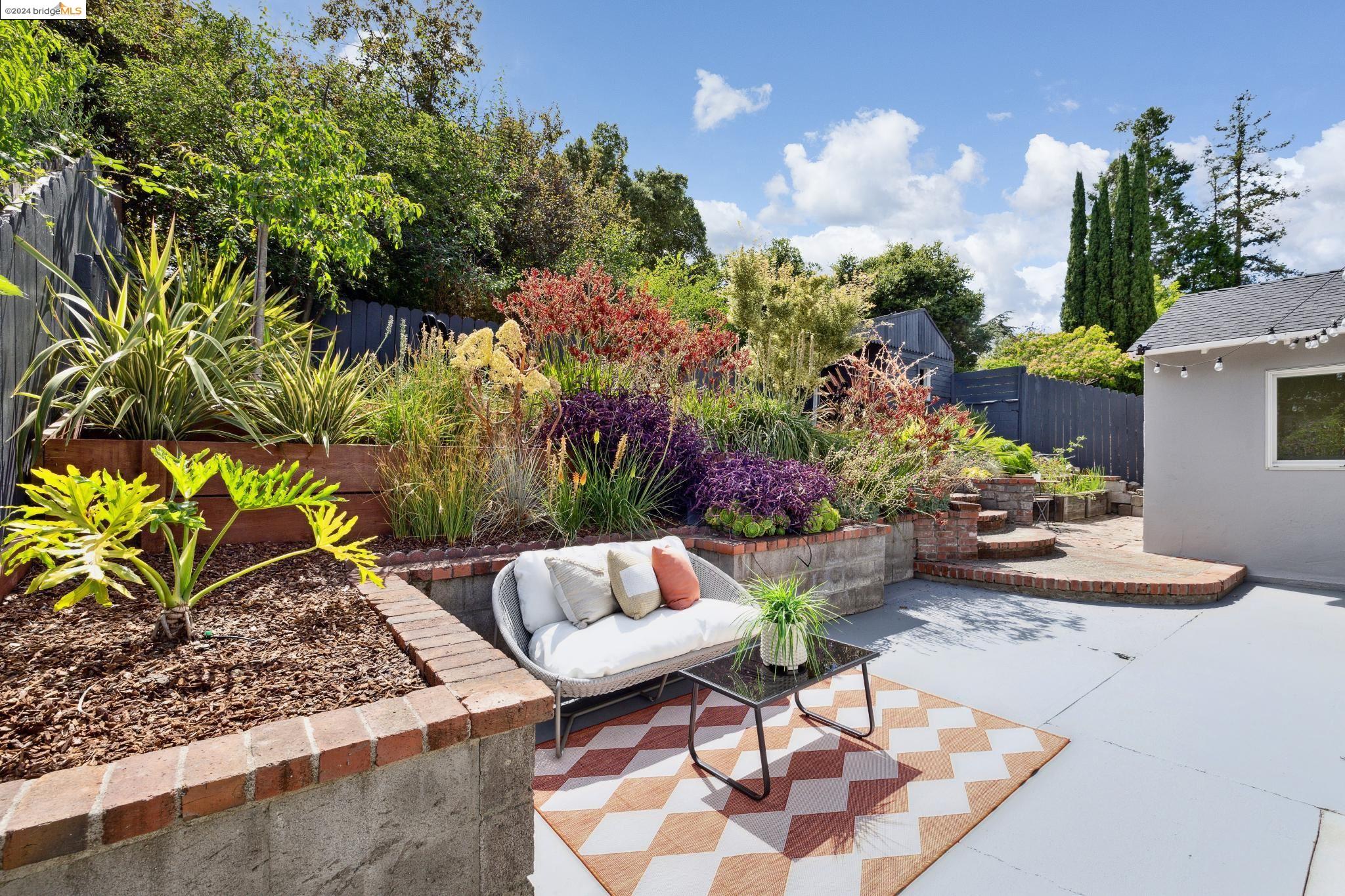 3056 Brookfield