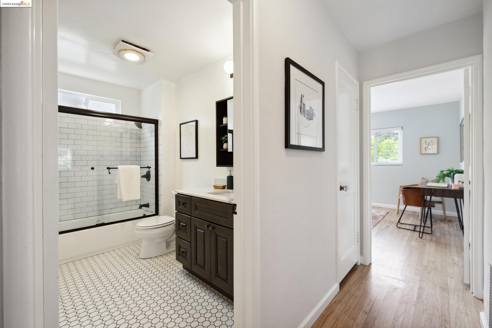 3056 Brookfield