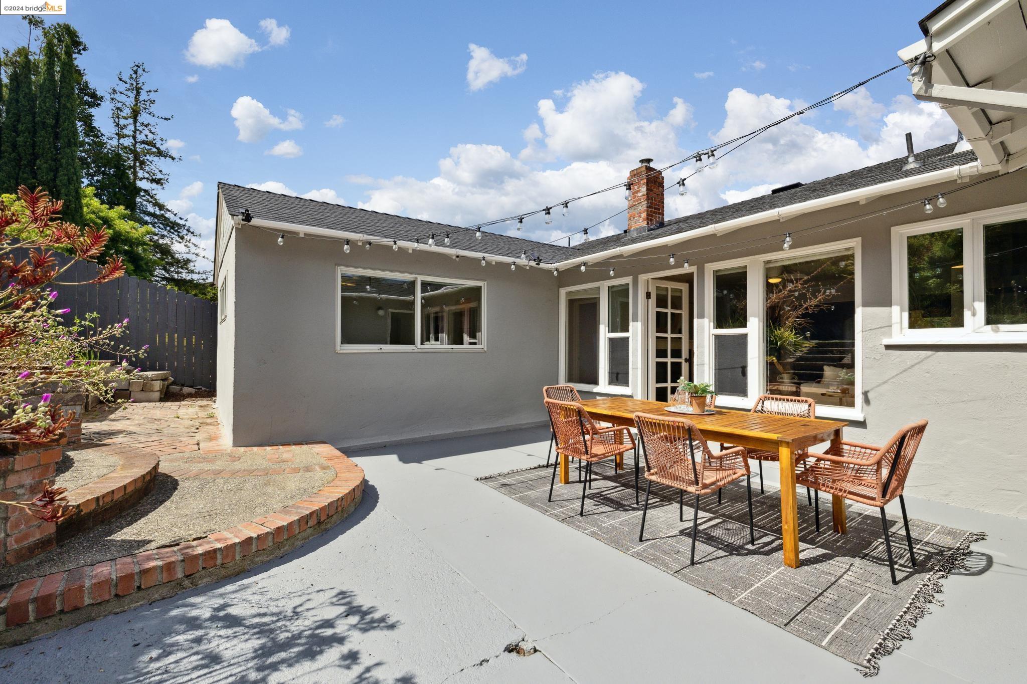 3056 Brookfield