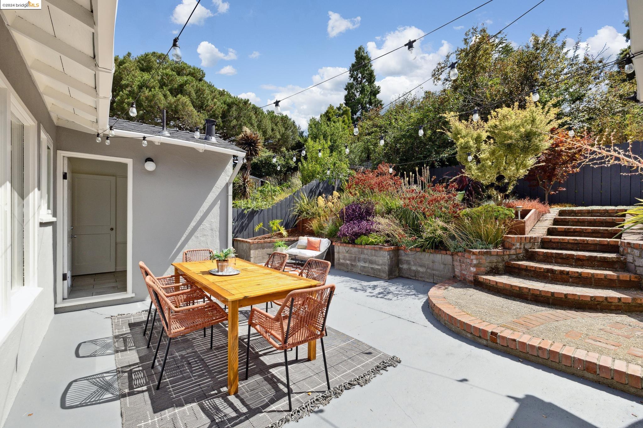 3056 Brookfield