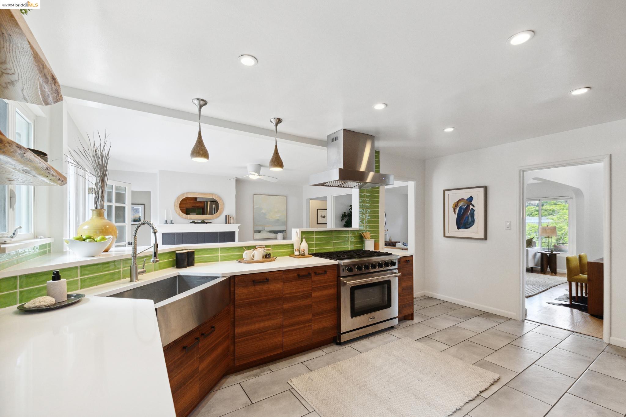 3056 Brookfield
