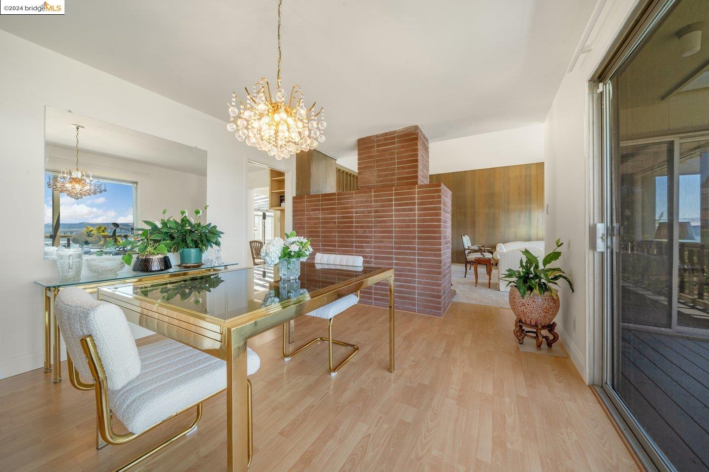 280 Washington Court