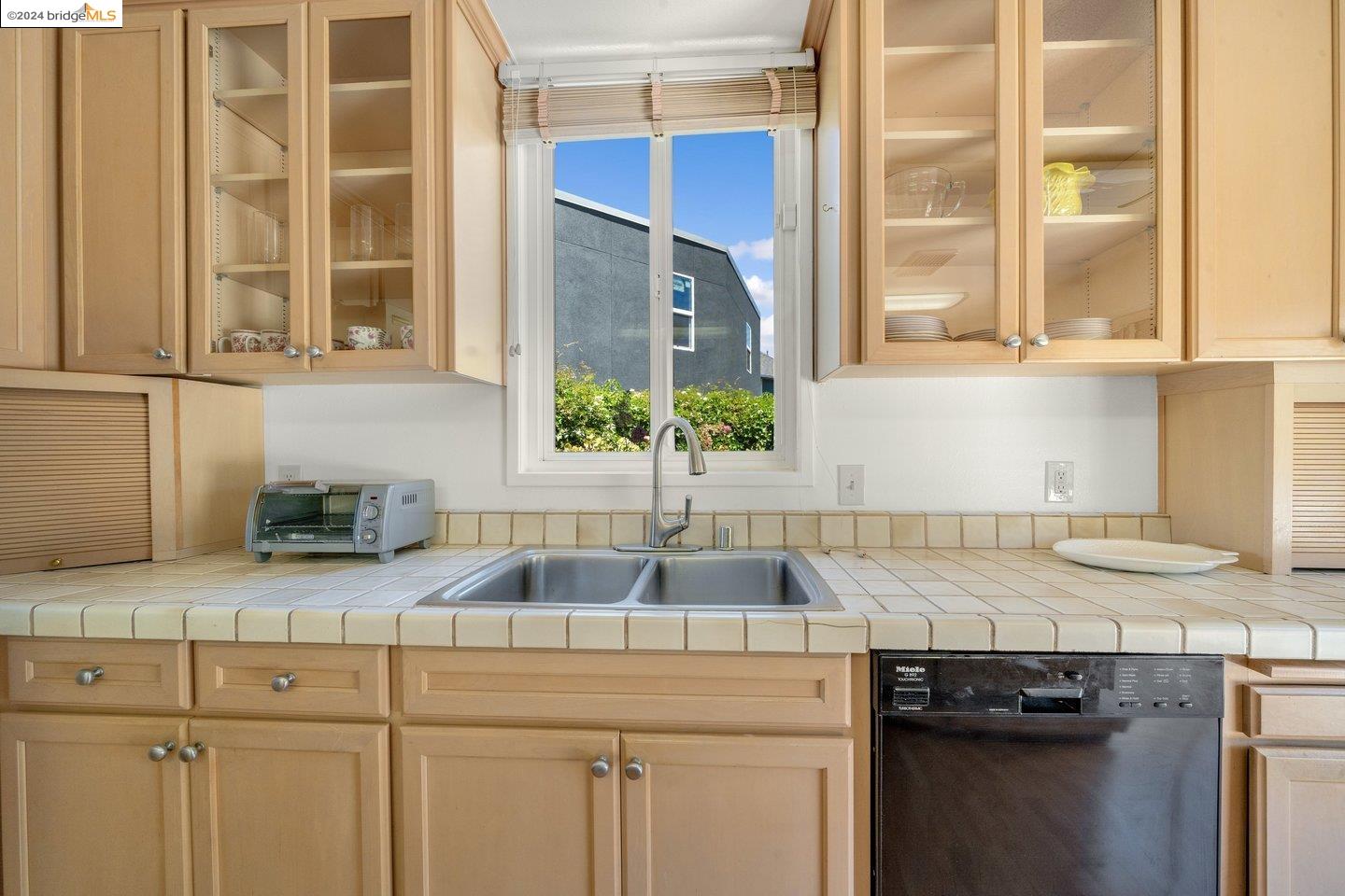 280 Washington Court