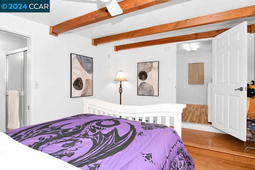 901 Bella Vista Avenue