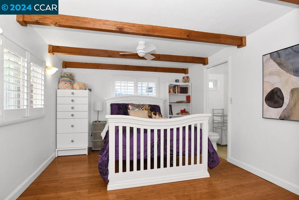 901 Bella Vista Avenue