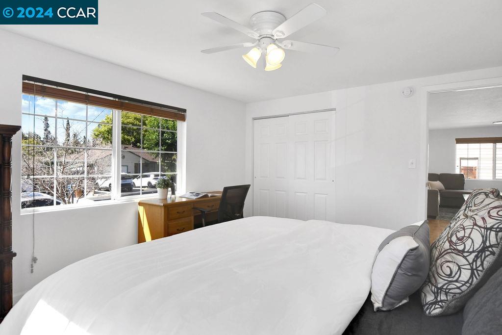 901 Bella Vista Avenue