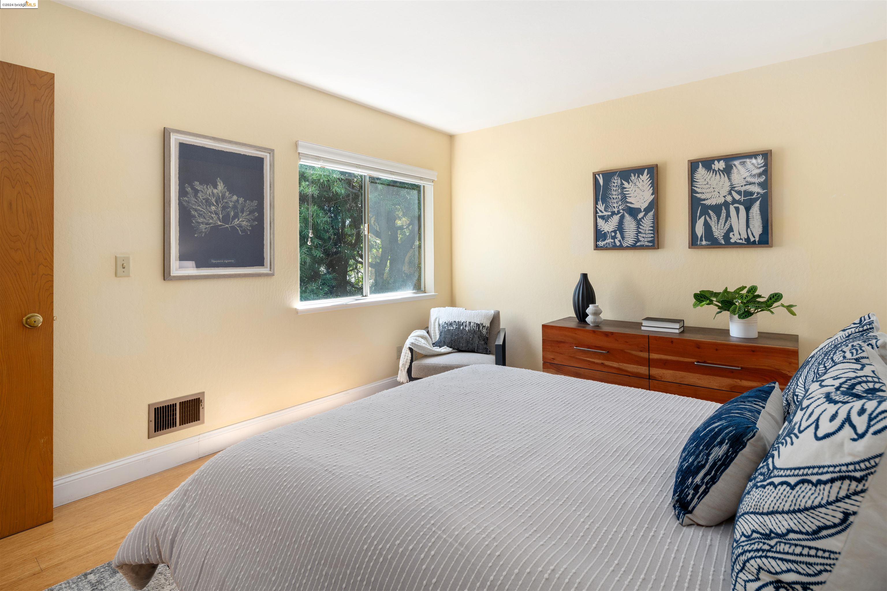 1706 Francisco
