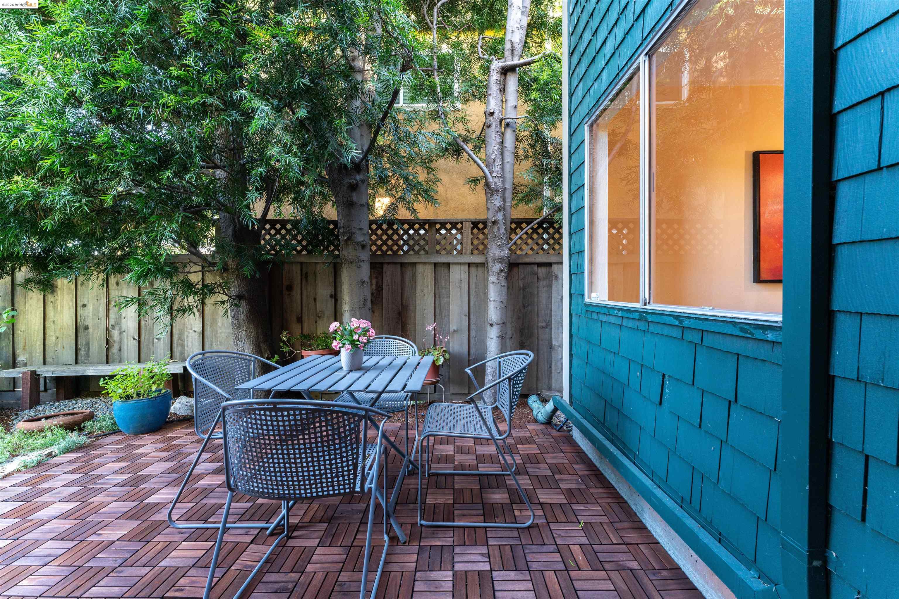 1706 Francisco