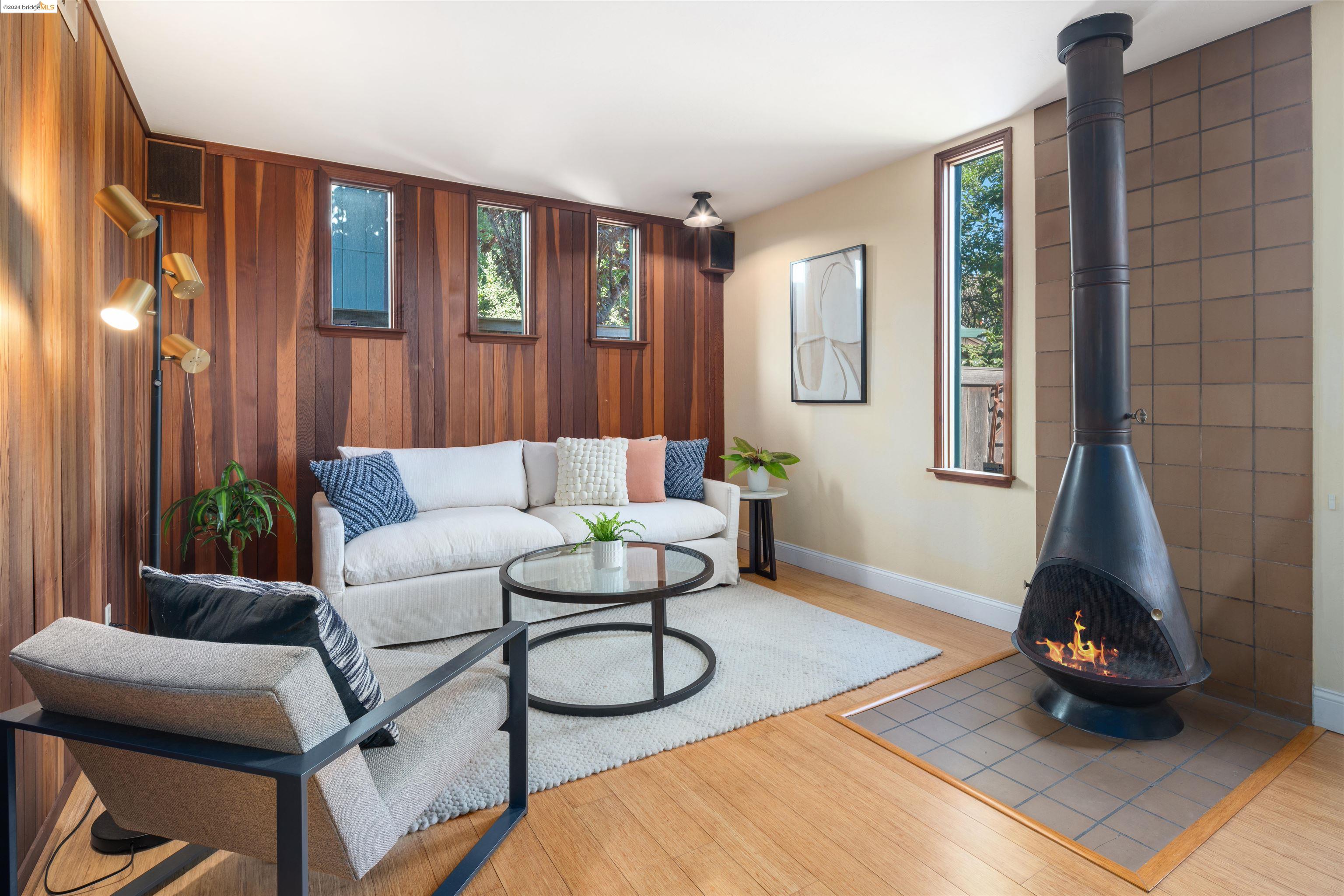 1706 Francisco