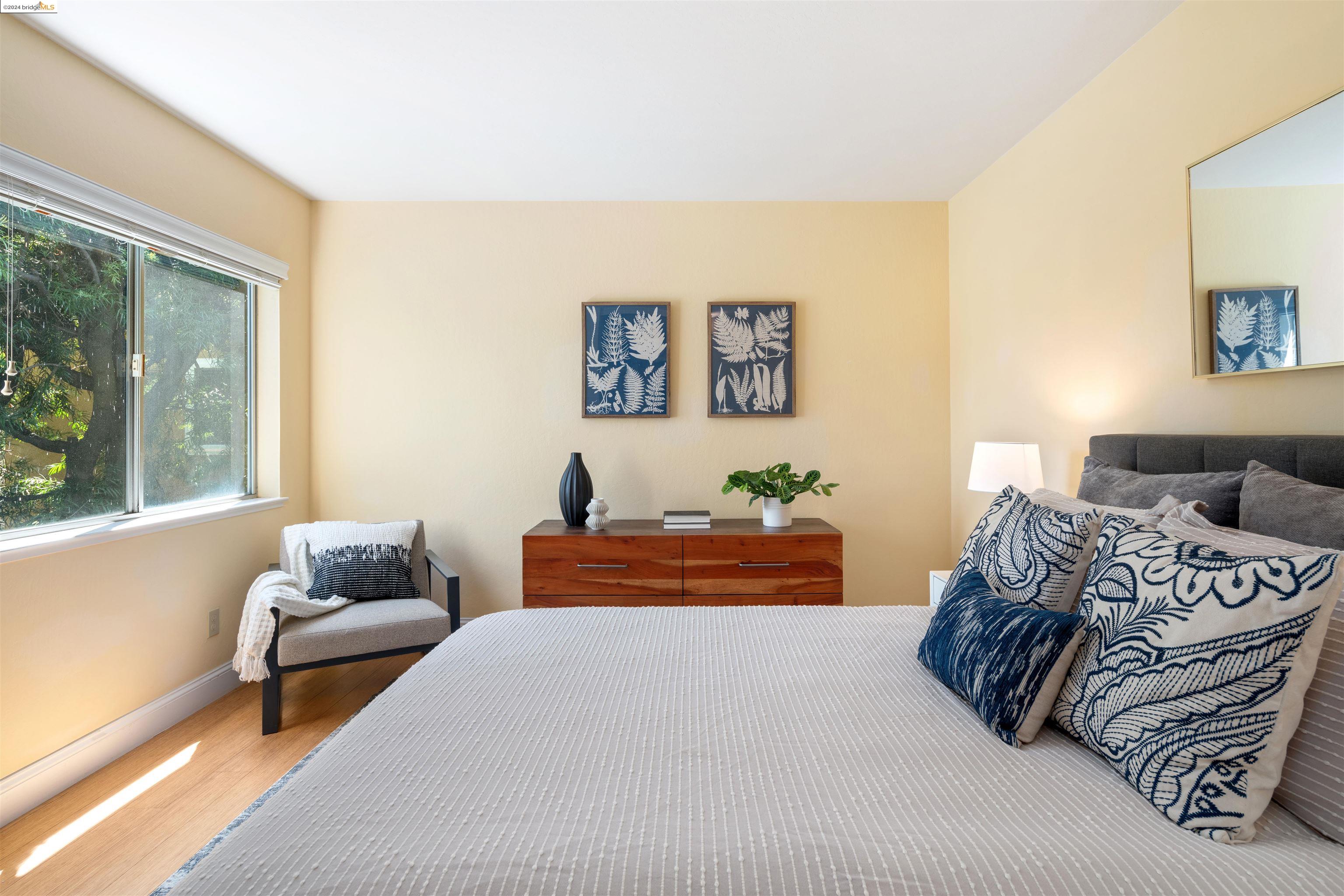 1706 Francisco