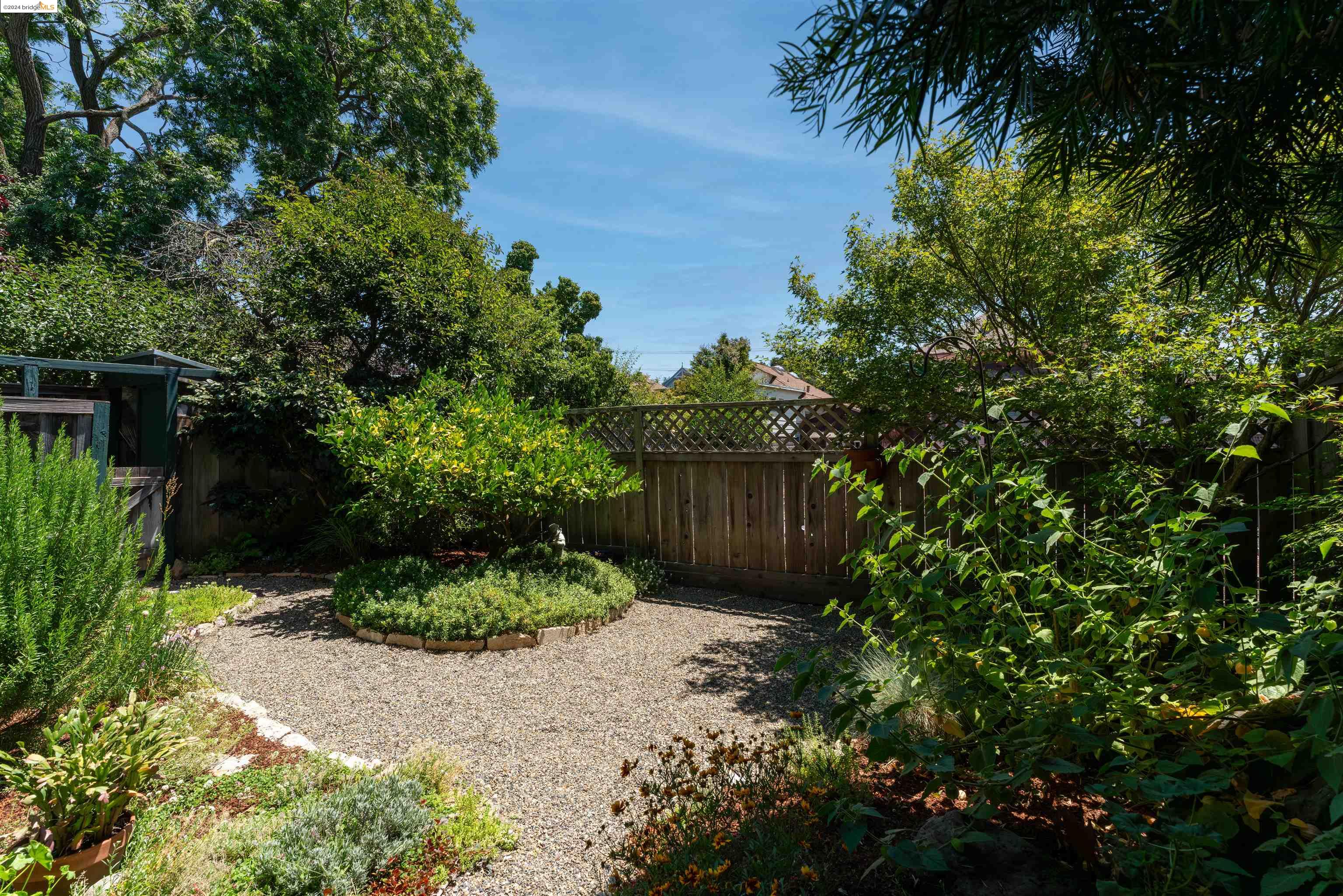 1706 Francisco