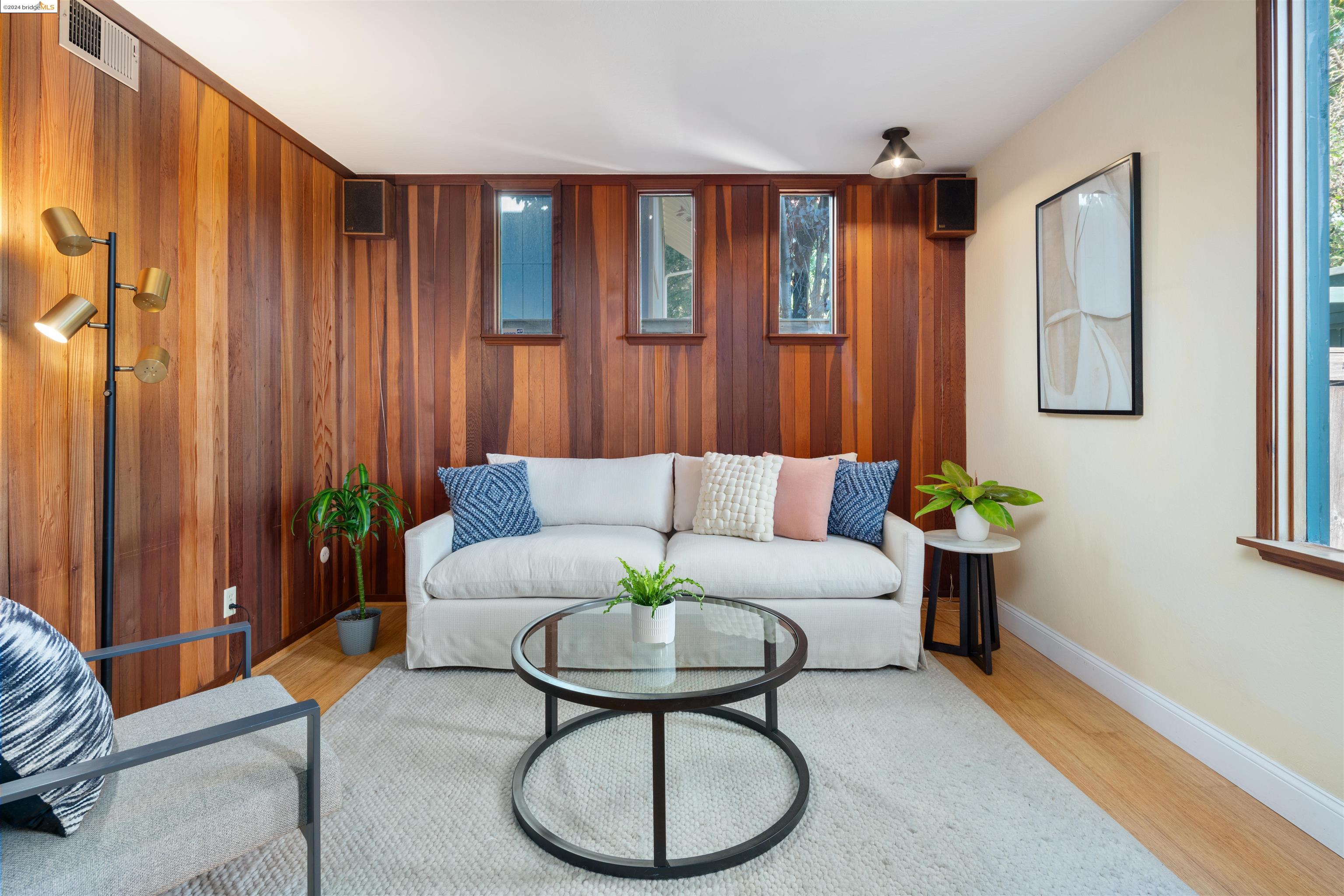1706 Francisco