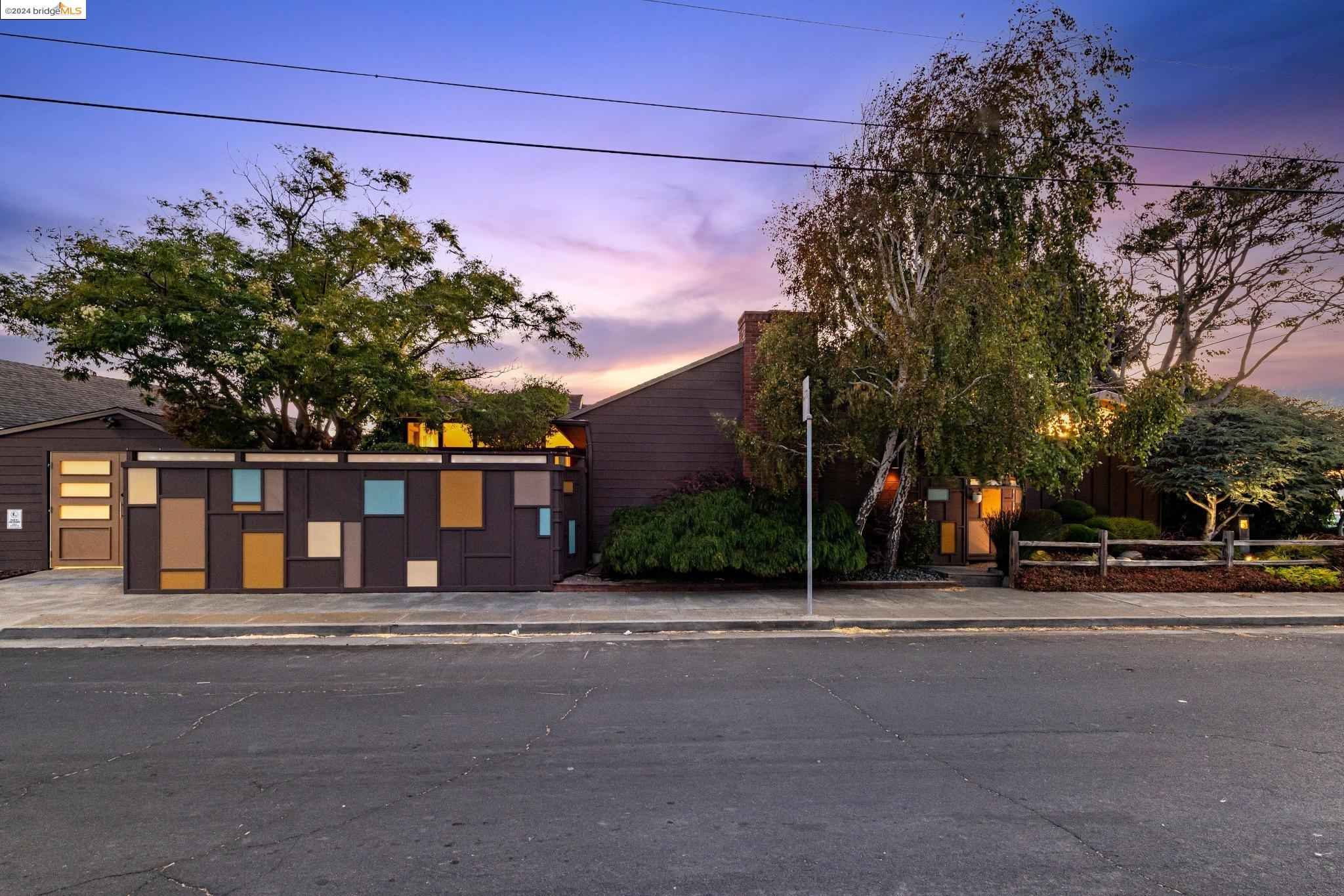 1545 25th St.