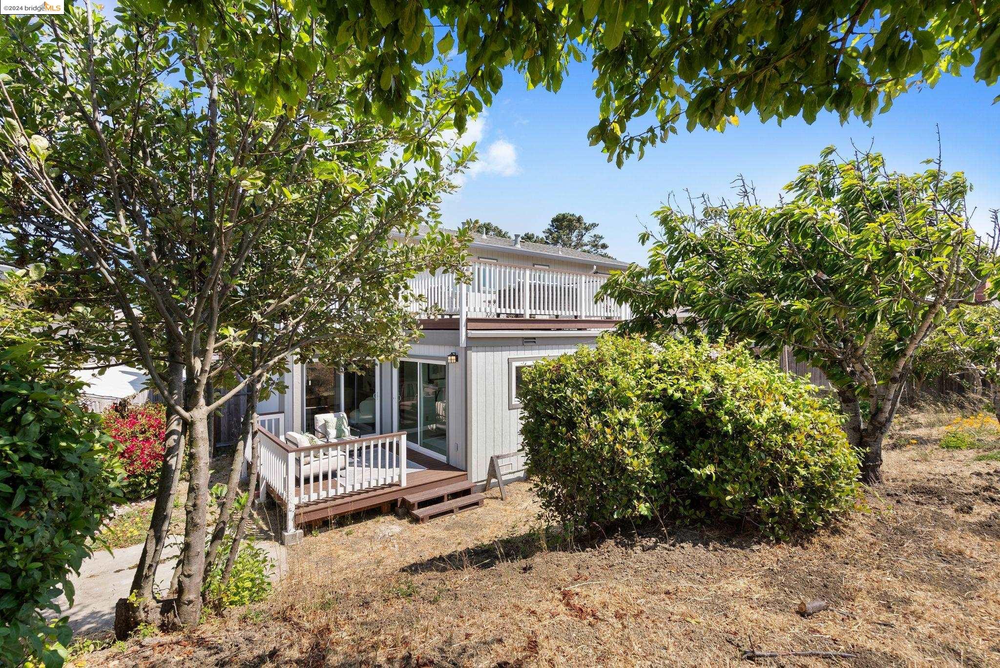 6310 Monte Cresta Ave.