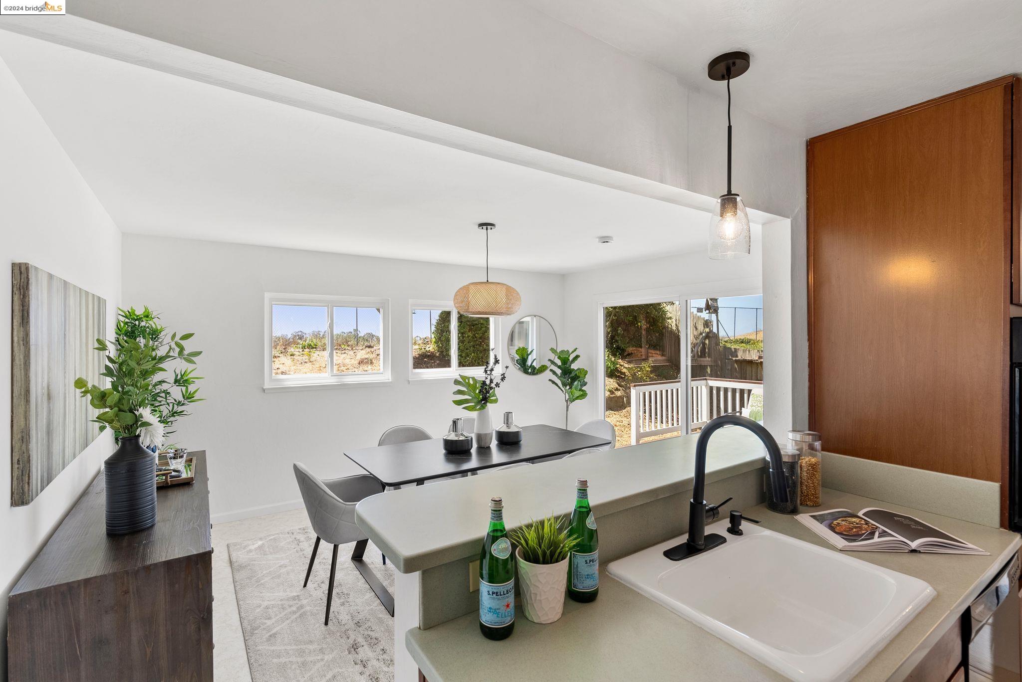 6310 Monte Cresta Ave.