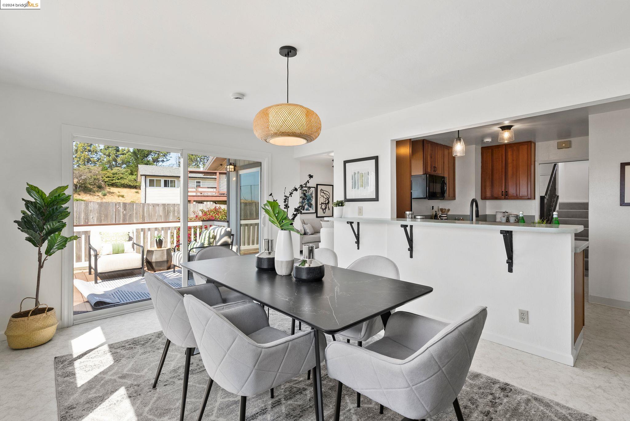 6310 Monte Cresta Ave.