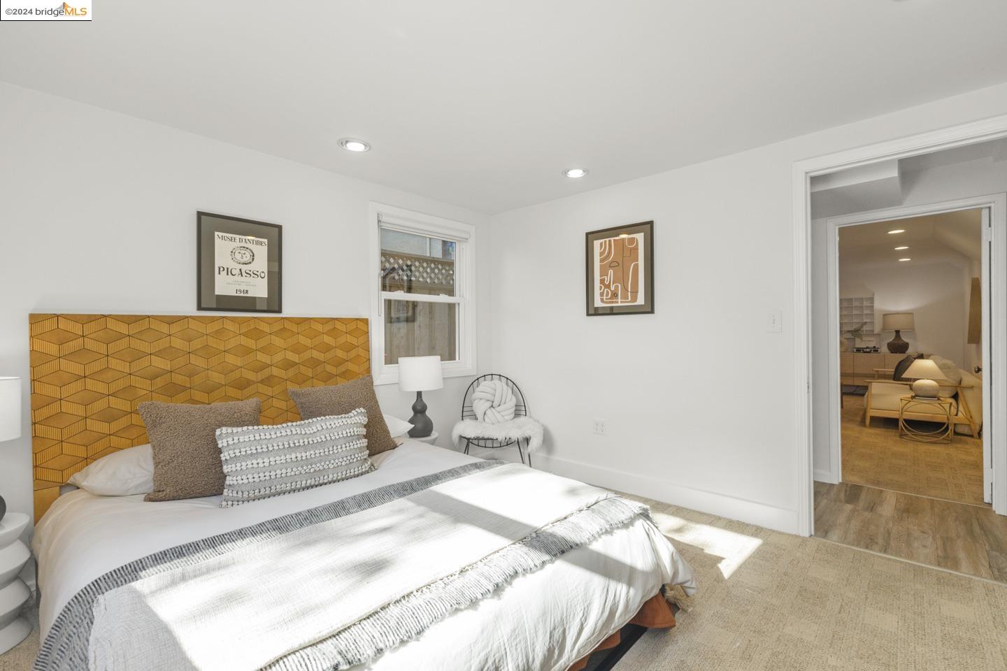 135 Santa Fe Ave